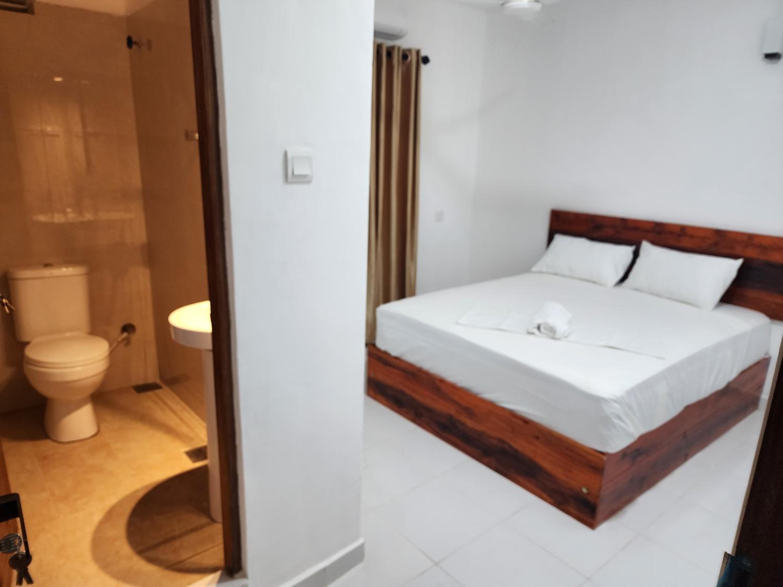 Island Inn Colombo