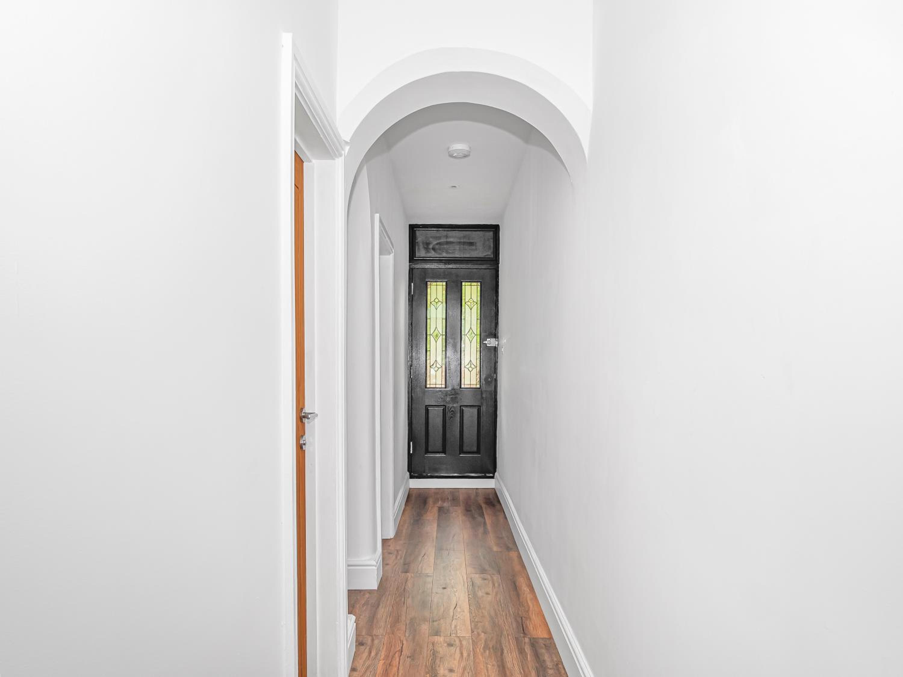 Roman Luxe 5 beds house, Colchester Essex view 5
