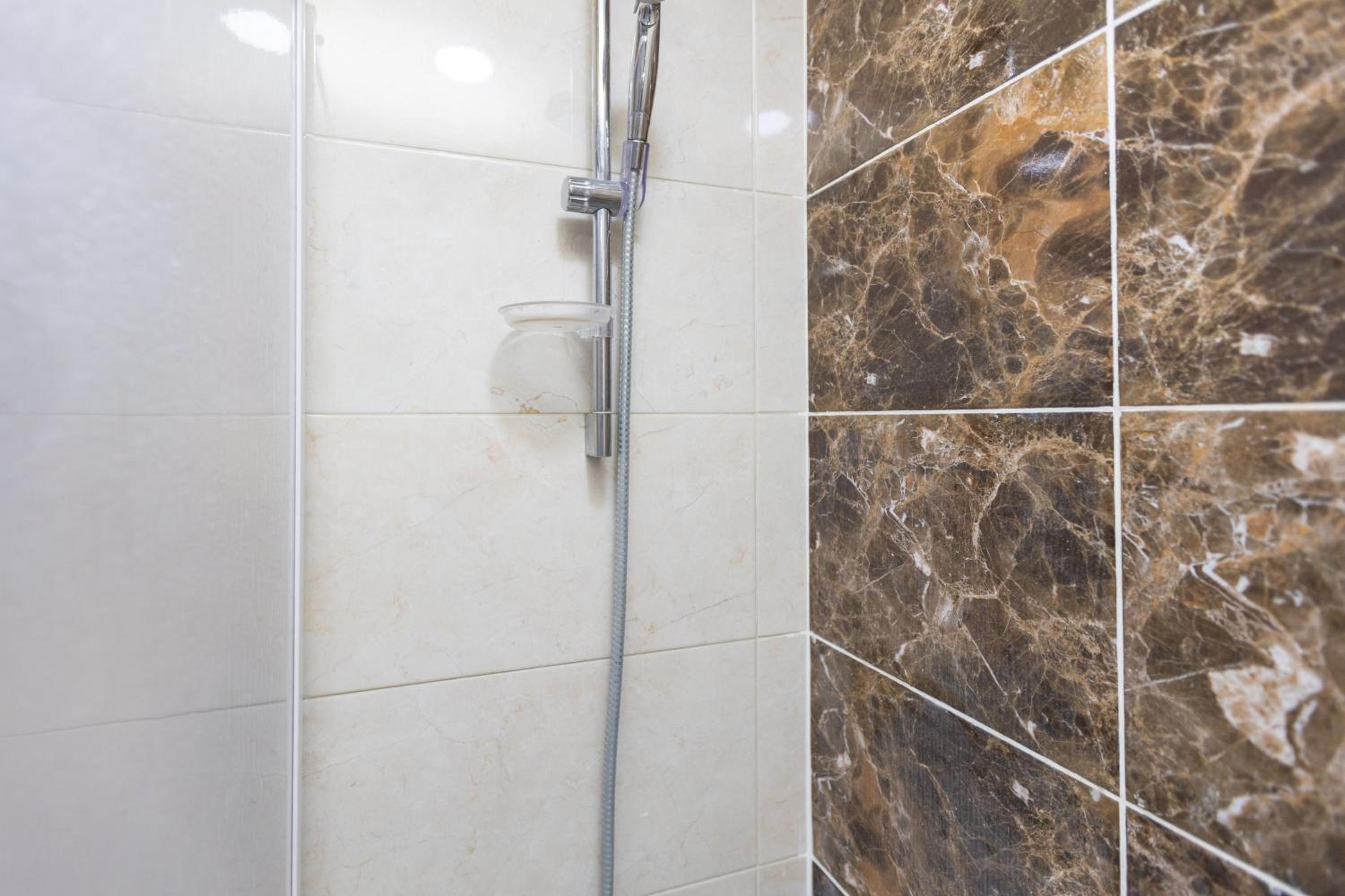 2 Bedroom Luxurious AUC Duplex with Private Balcony - Modern & Cozy