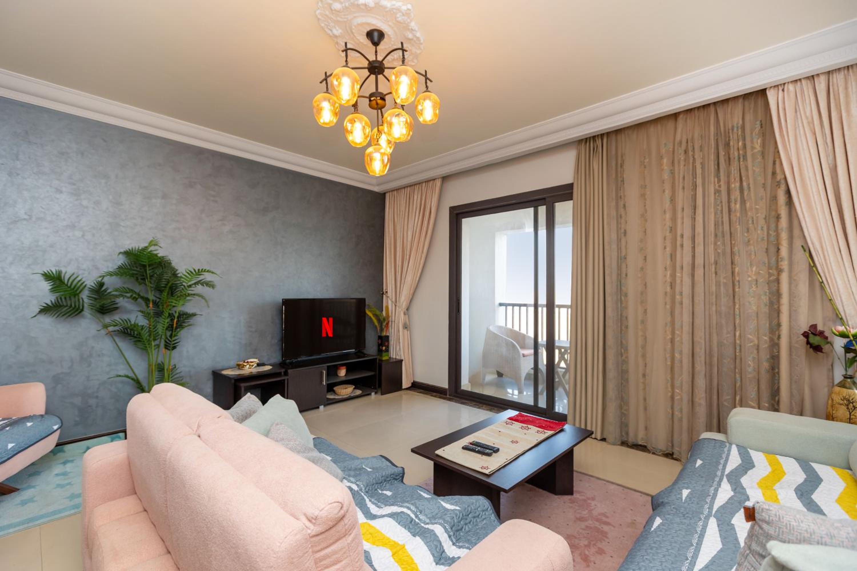 2 Bedroom Luxurious AUC Duplex with Private Balcony - Modern & Cozy