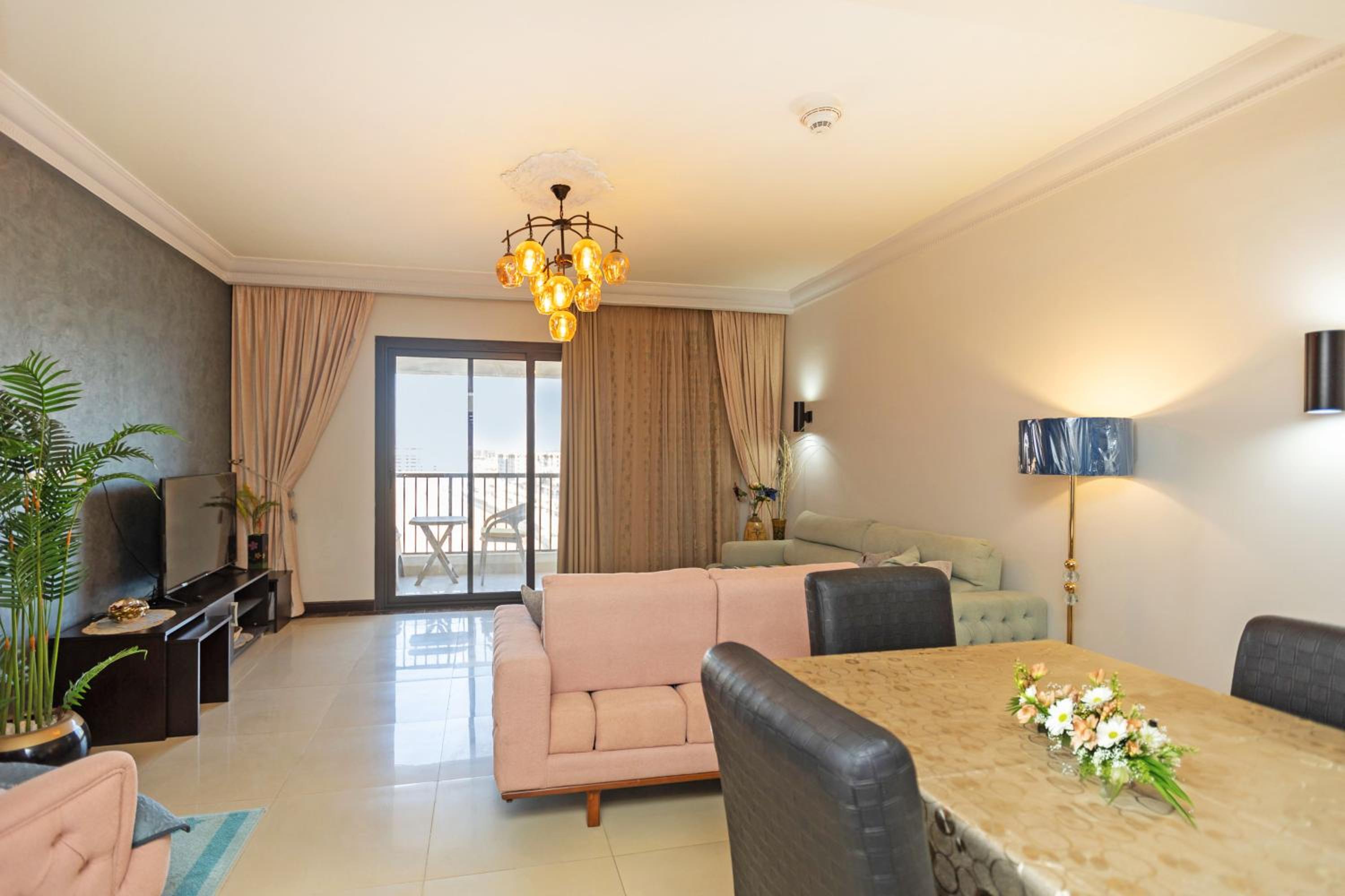 2 Bedroom Luxurious AUC Duplex with Private Balcony - Modern & Cozy