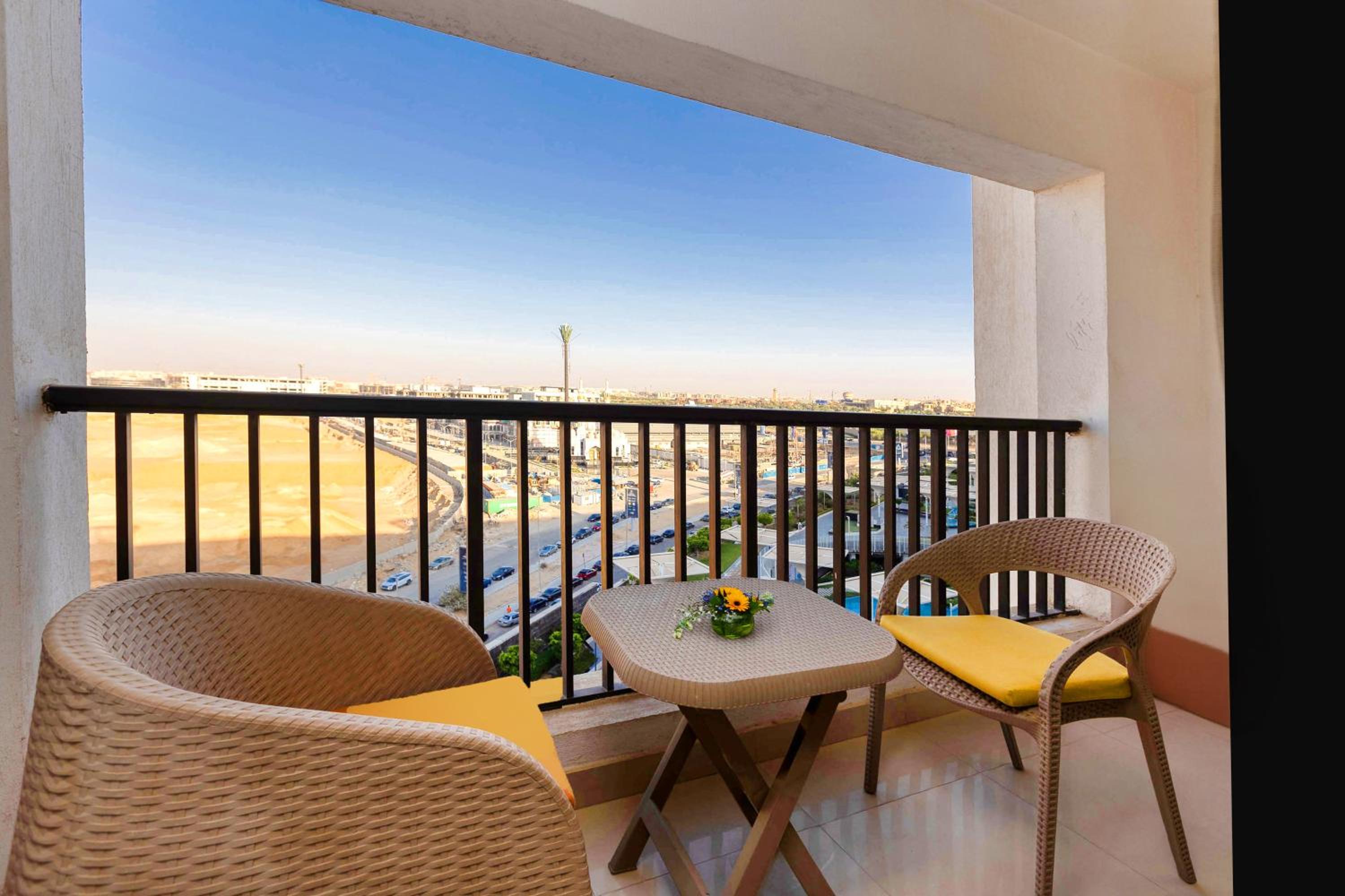 2 Bedroom Luxurious AUC Duplex with Private Balcony - Modern & Cozy