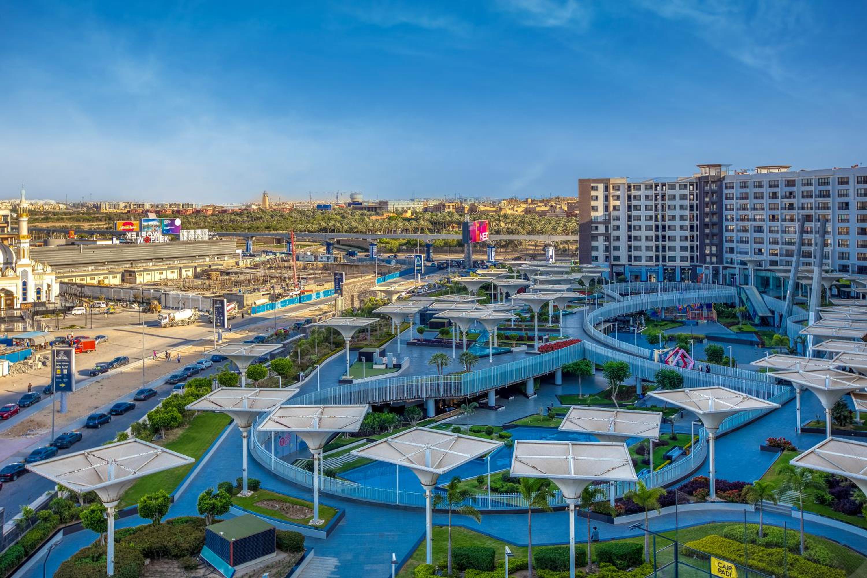 2 Bedroom Luxurious AUC Duplex with Private Balcony - Modern & Cozy
