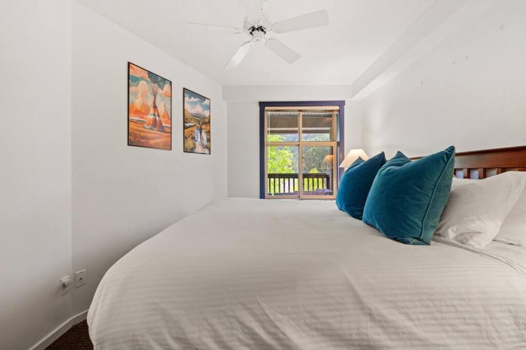 Reach Your Peak, Ski In, Ski Out, Pool, Hot Tub
