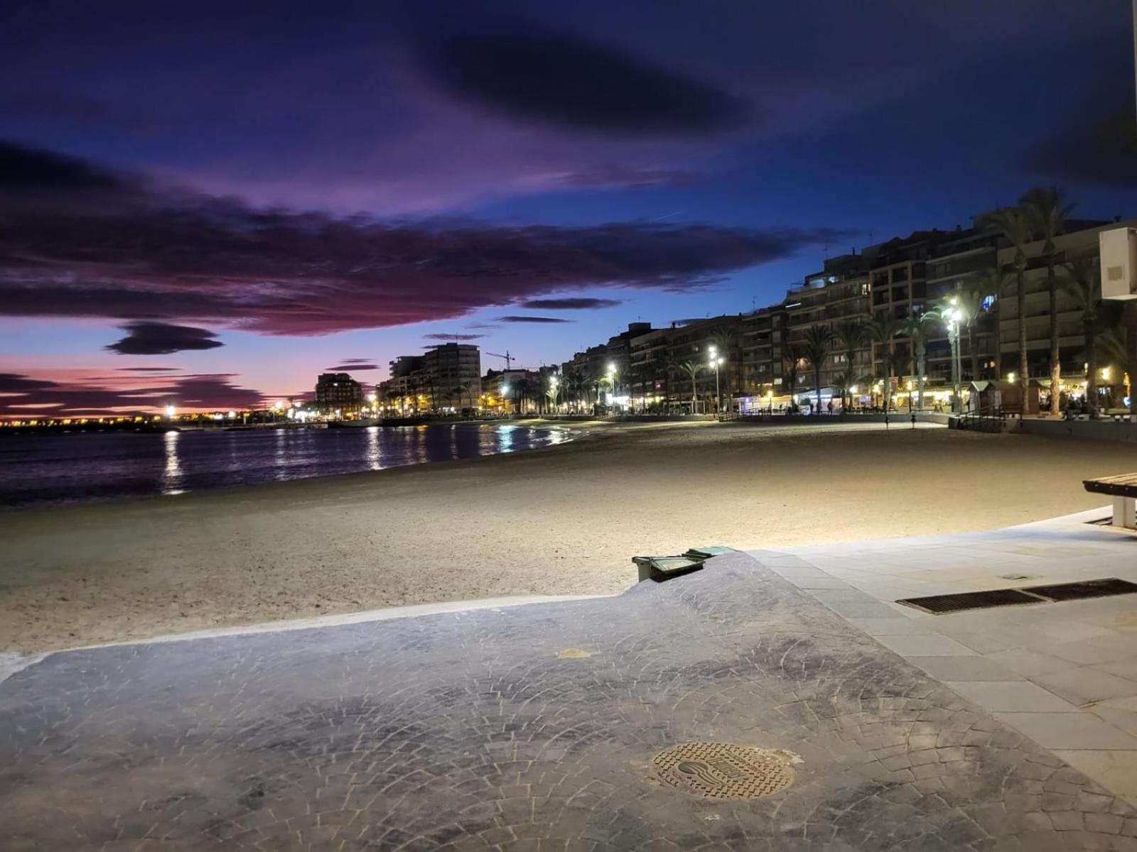 Sea View Luxury Apartment Victoria