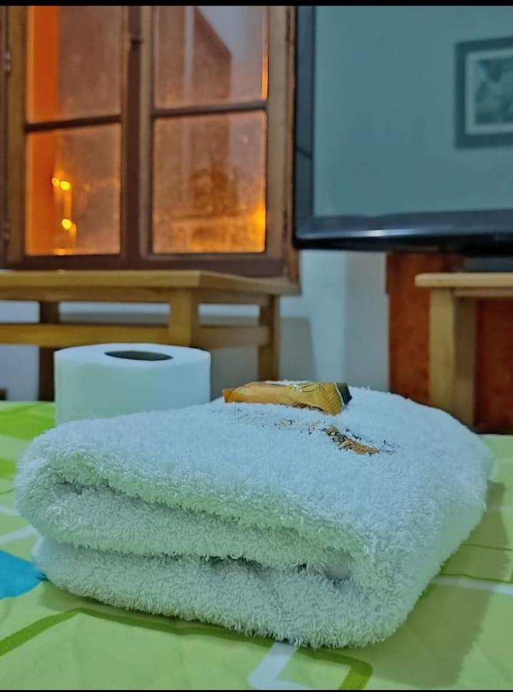 HOSTAl IMPERIO