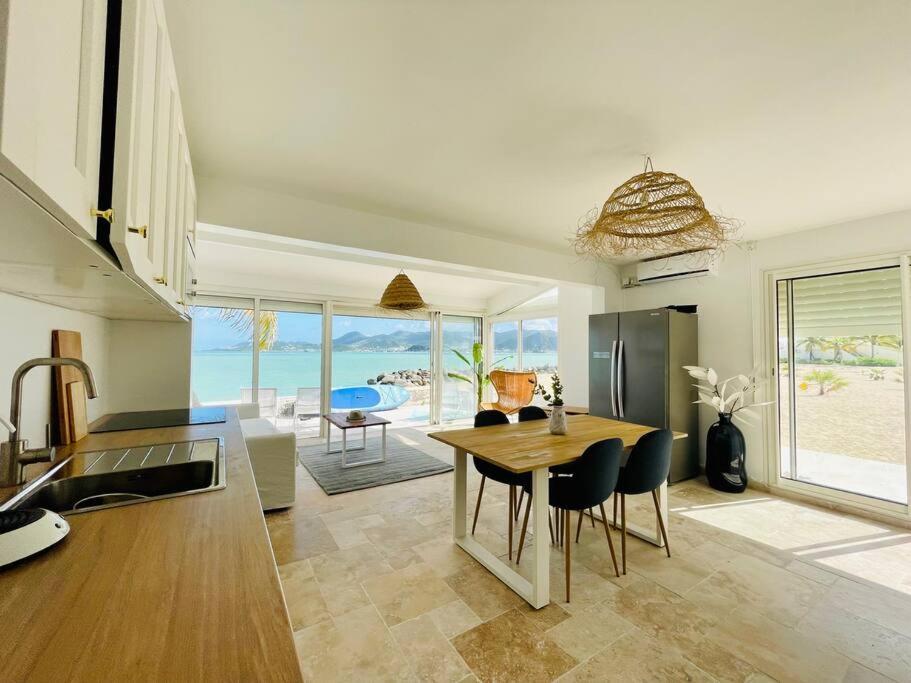 Paradise Beach Impressive 2 bedrooms seafront view 5