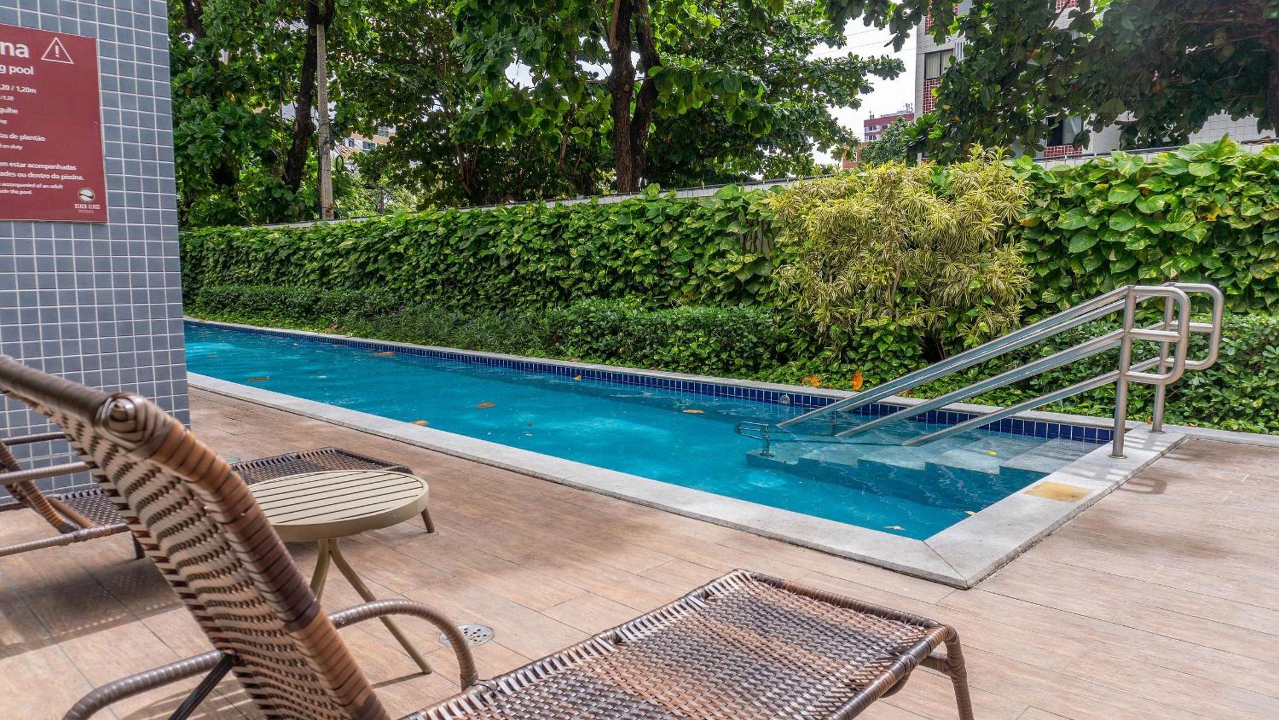Beach Class Convention - Flats em Boa Viagem por Yolo