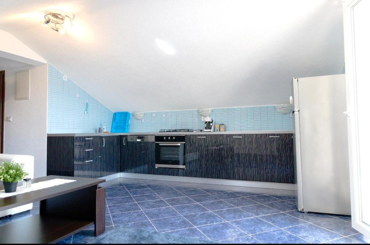 Apartmani Adriana