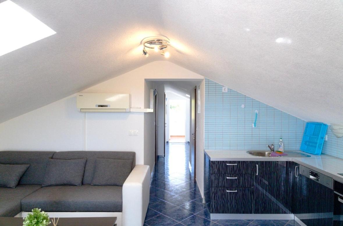 Apartmani Adriana