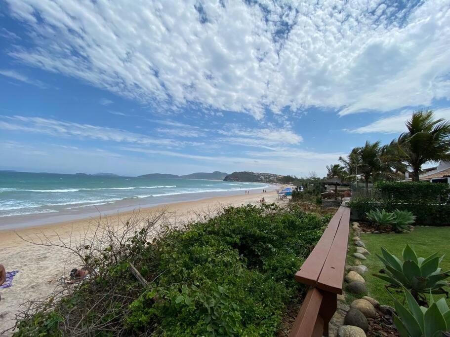 Pé na areia Praia Geribá Búzios