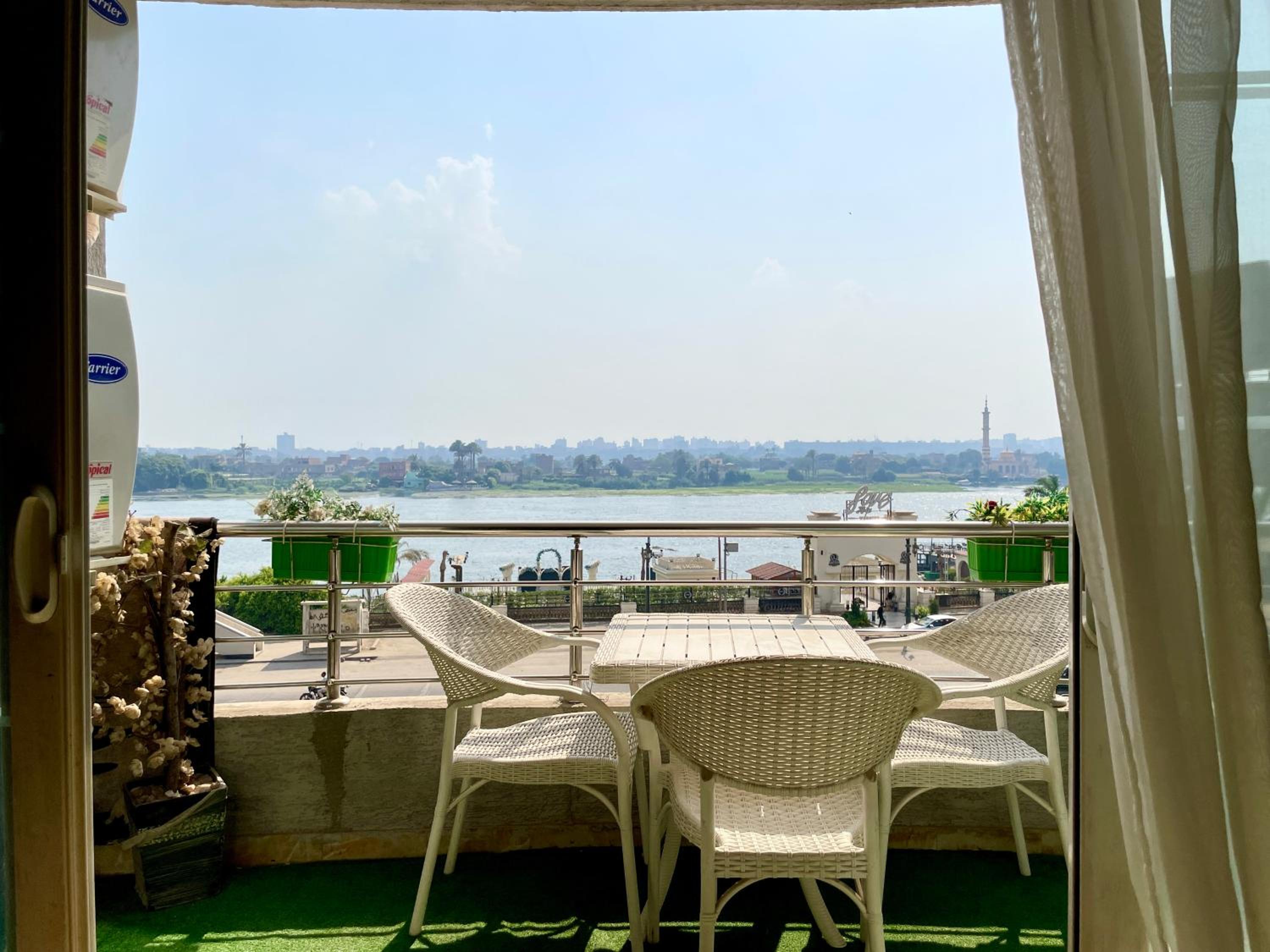 3Bedroom Nilefront LuxApartment