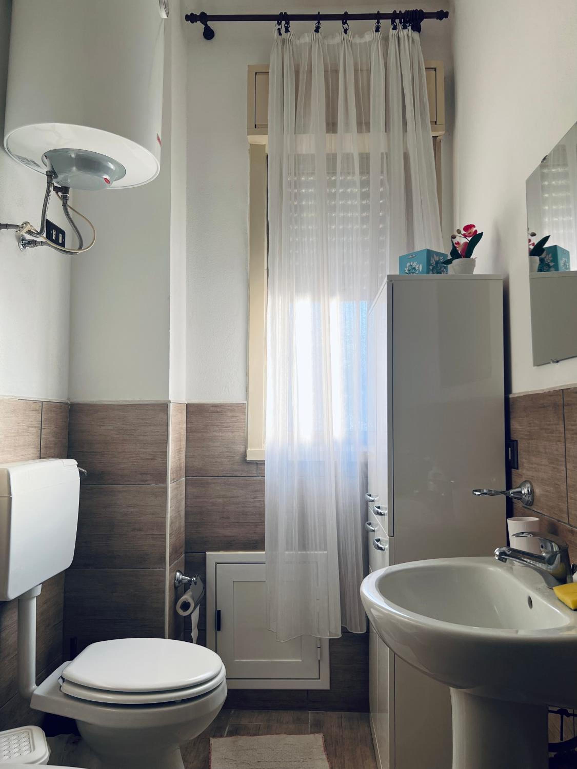 Sun House en Palermo — bathroom