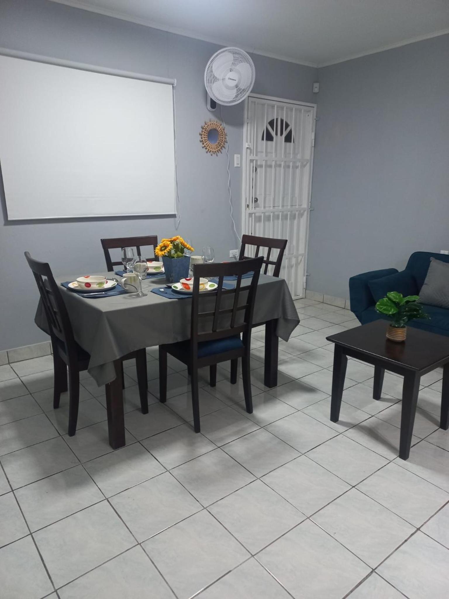 Grateful Corner Apartment Curaçao