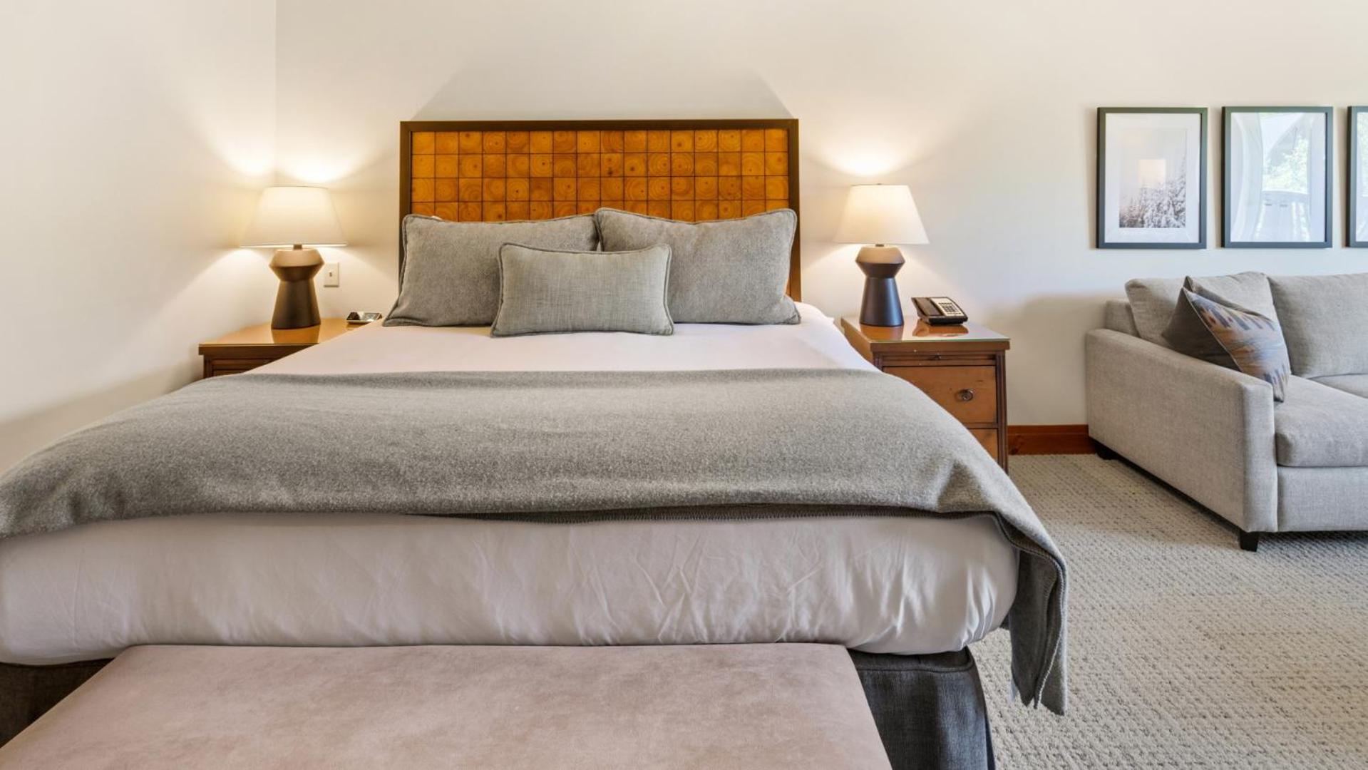 1332 Lodge At Spruce Peak Ski in Ski Out King Studio By Stowe Mountain Rentals view 5