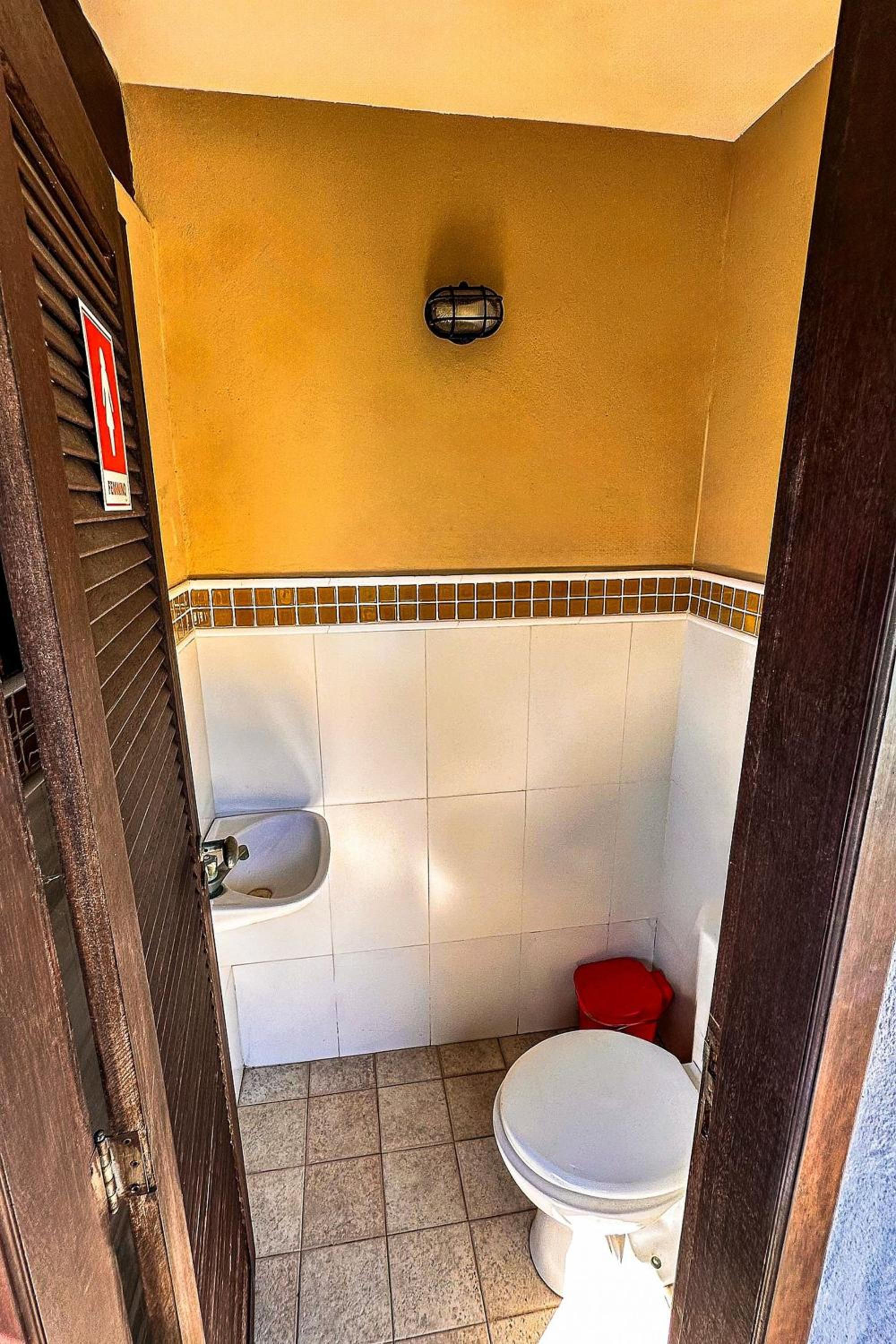 Casa com piscina a 600m da Rua das Pedras