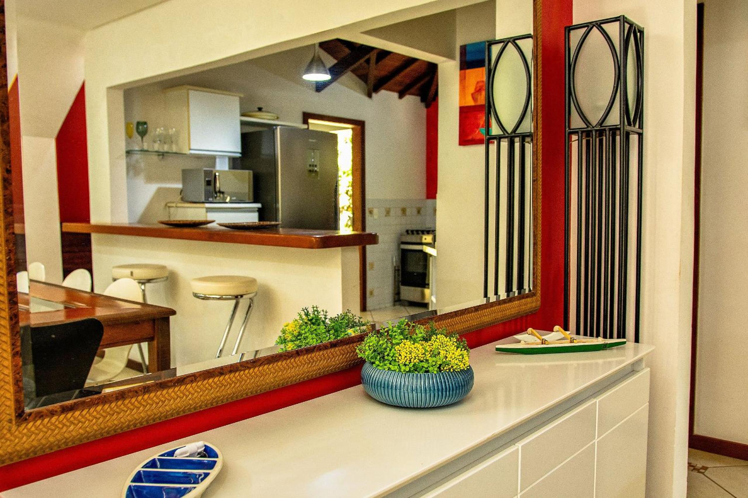 Casa com piscina a 600m da Rua das Pedras