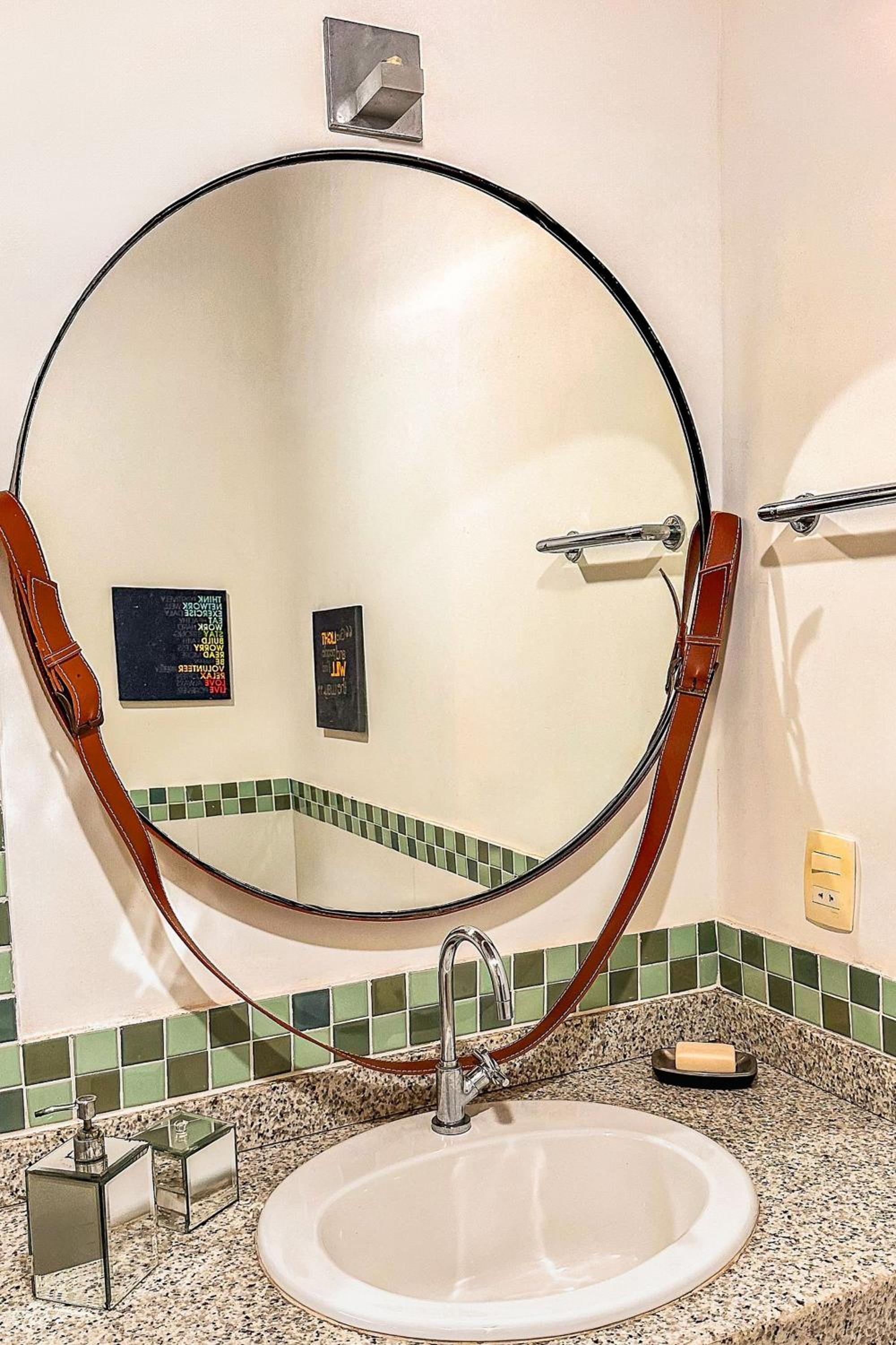 Casa com piscina a 600m da Rua das Pedras