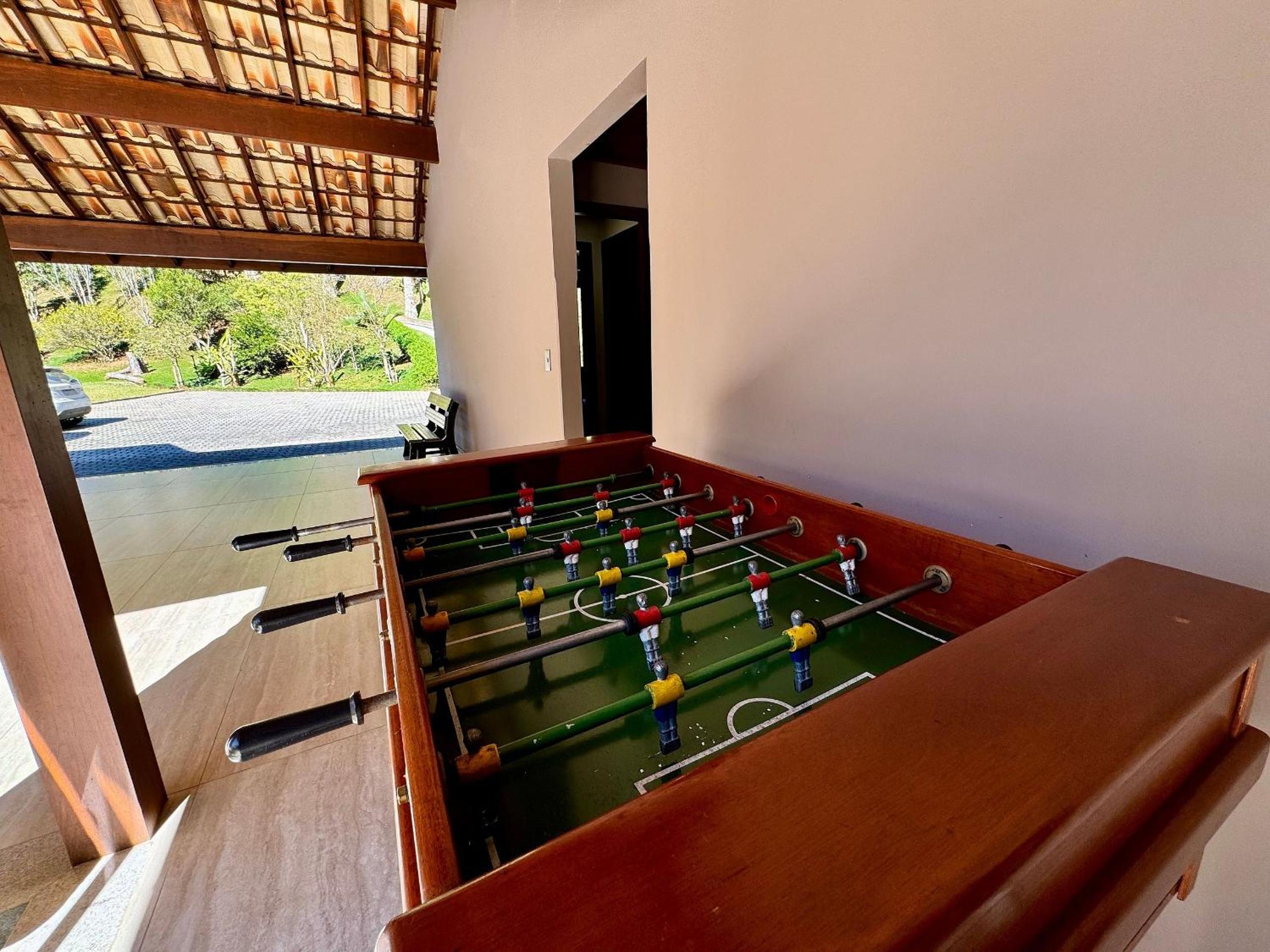 Refúgio em Lumiar: Piscina Aquecida, Área Gourmet e Rio Privado