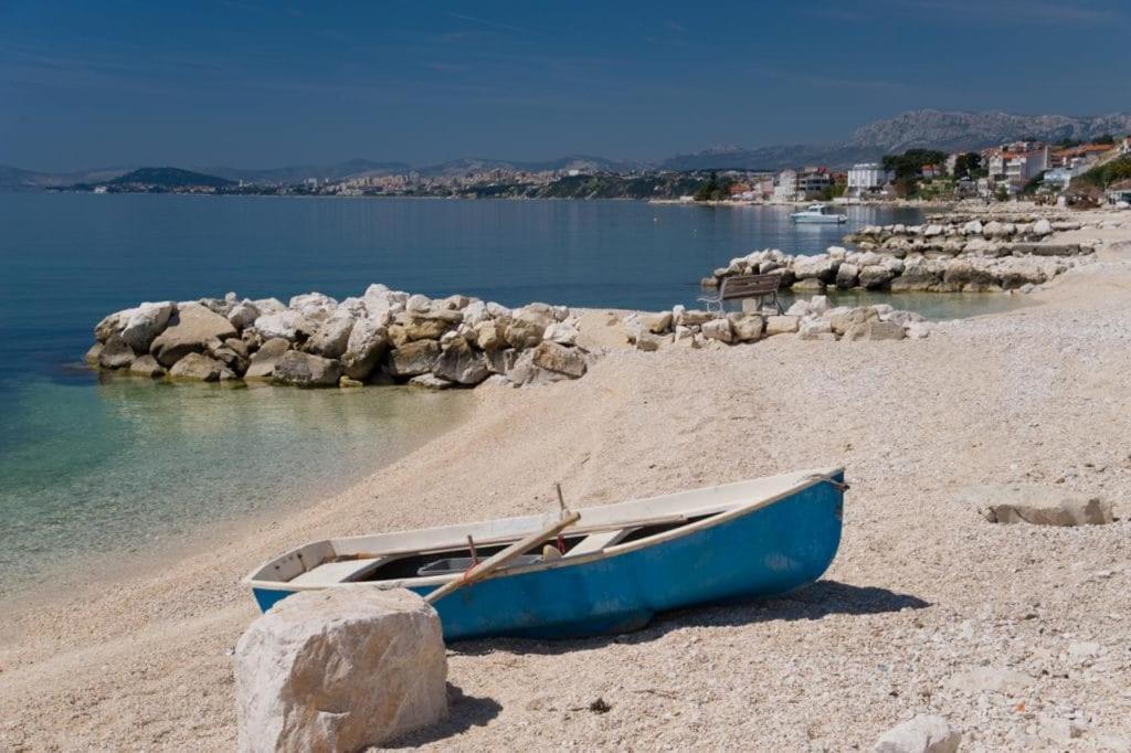 Podstrana Vacations - Adriatic Split beach apartment with sea view and garden - Property Image 22