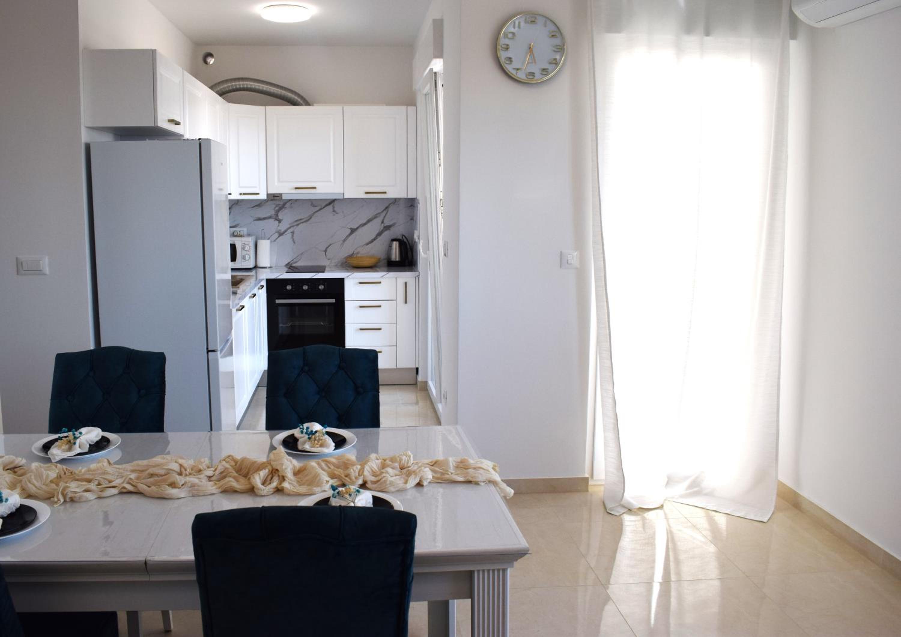 Podstrana Vacations - Adriatic Split beach apartment with sea view and garden - Property Image 2