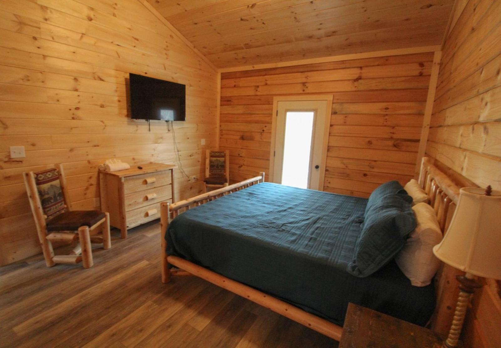 Gorgeous in Gatlinb, 44 Sleeps 12, Pet FriendlywFree tickets to Dollywood,Anakeesta,Zipline view 5