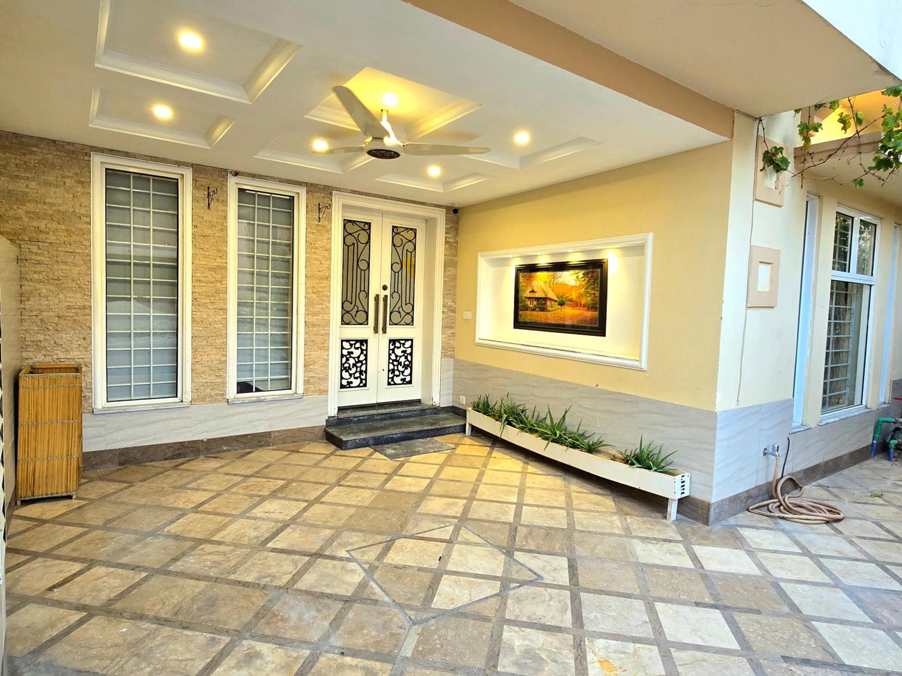 Stylish Independent 3-Bedroom House in Bahria Town