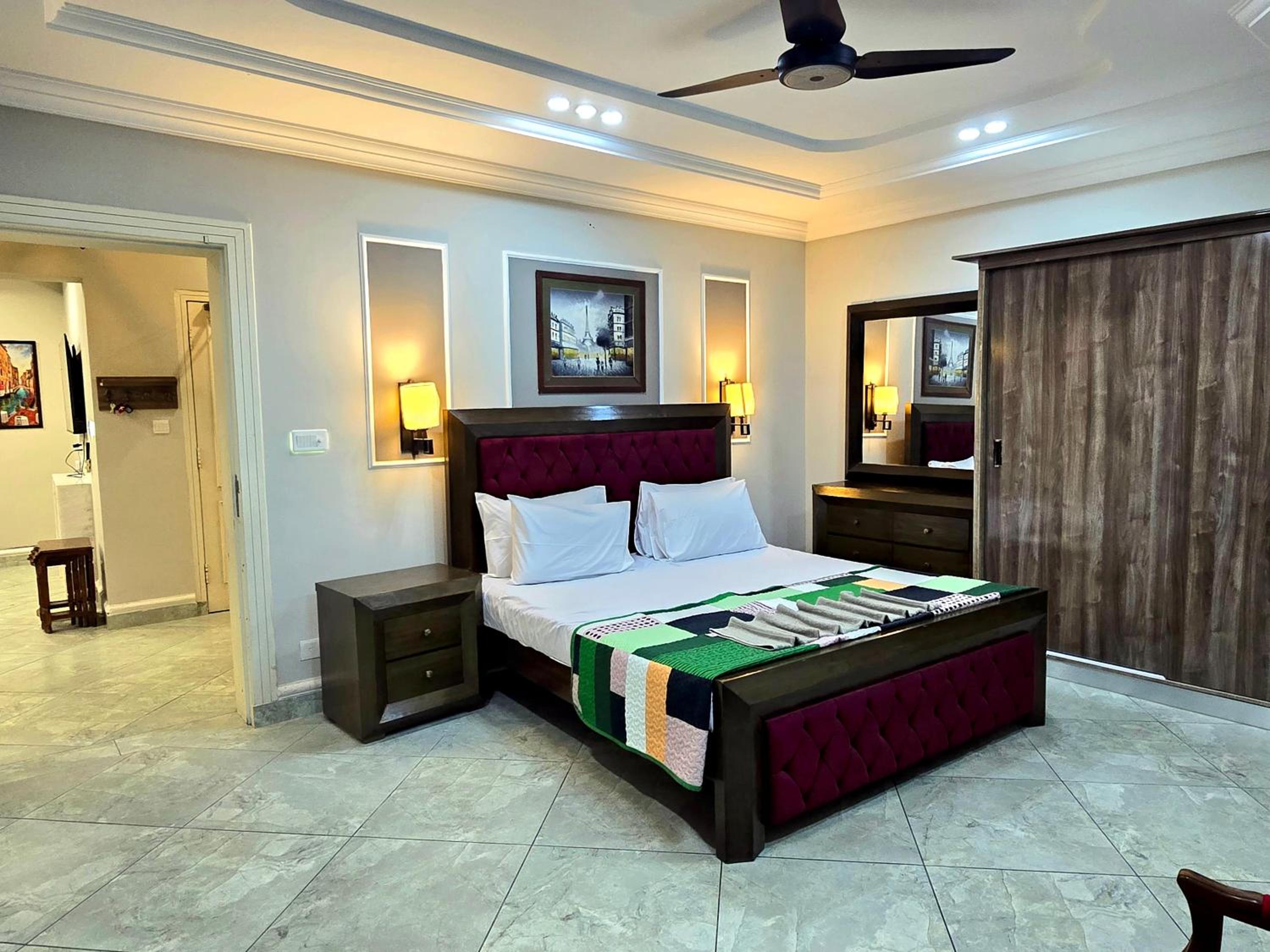 Stylish Independent 3-Bedroom House in Bahria Town