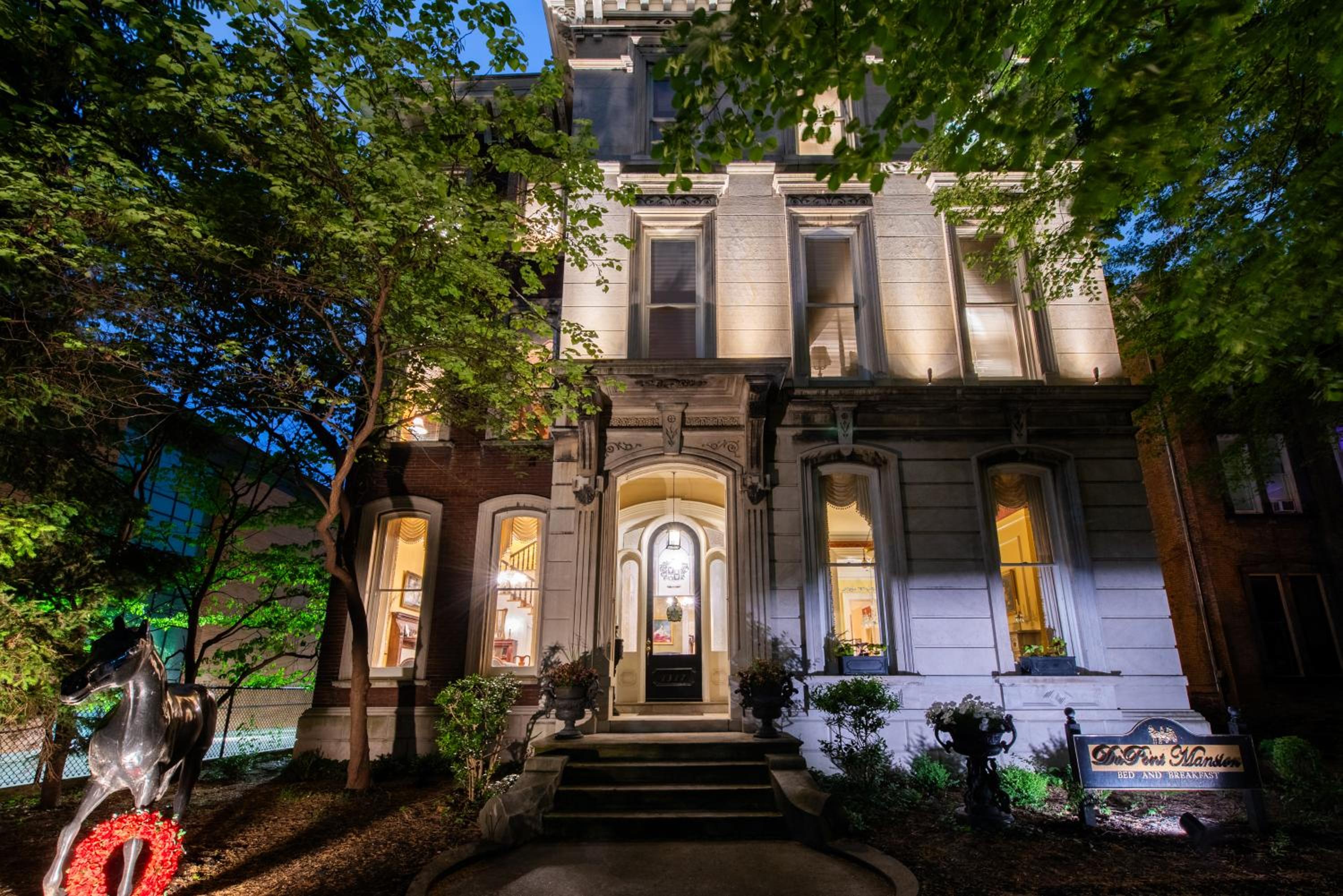 DuPont Mansion Bed & Breakfast view 2