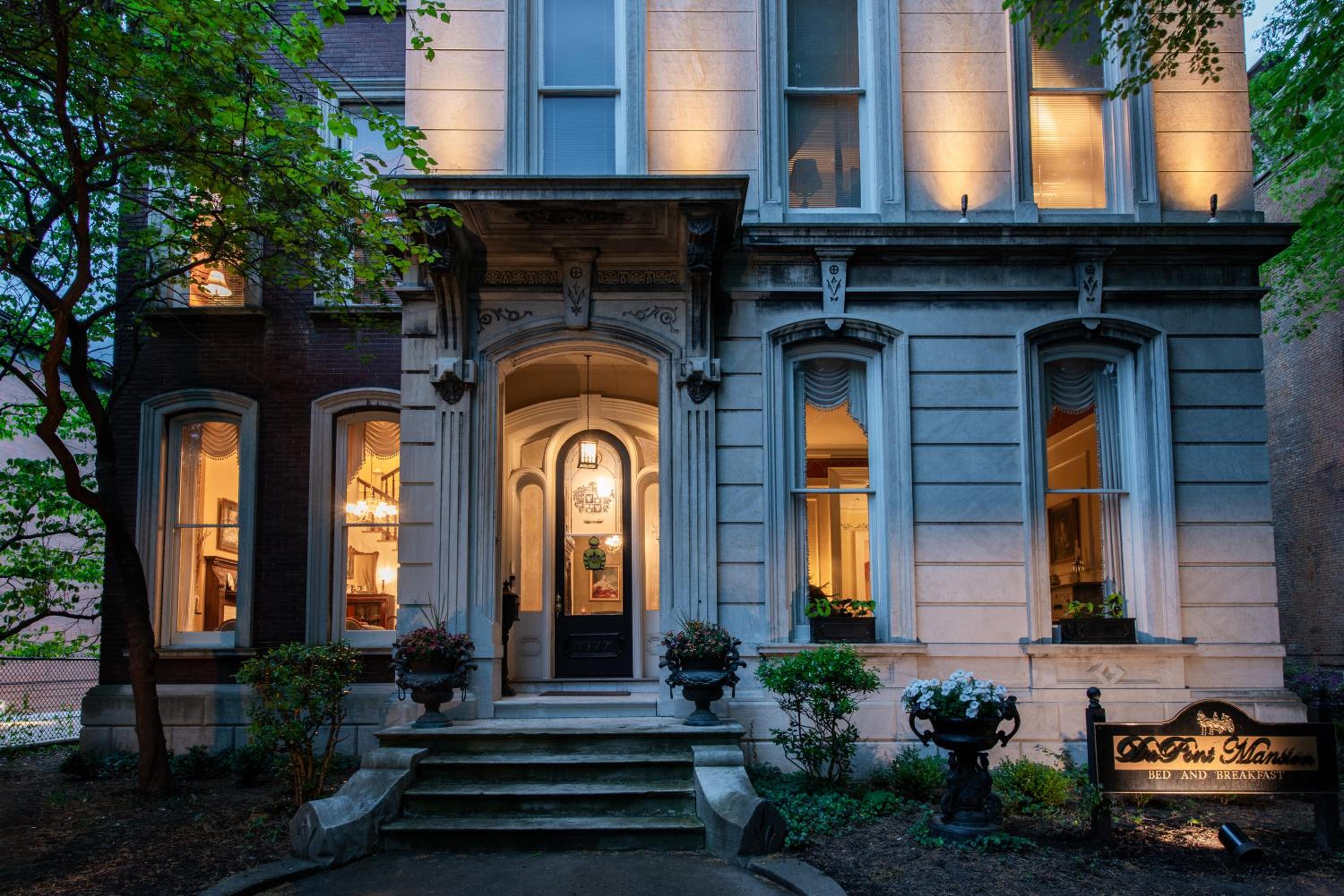 DuPont Mansion Bed & Breakfast view 4