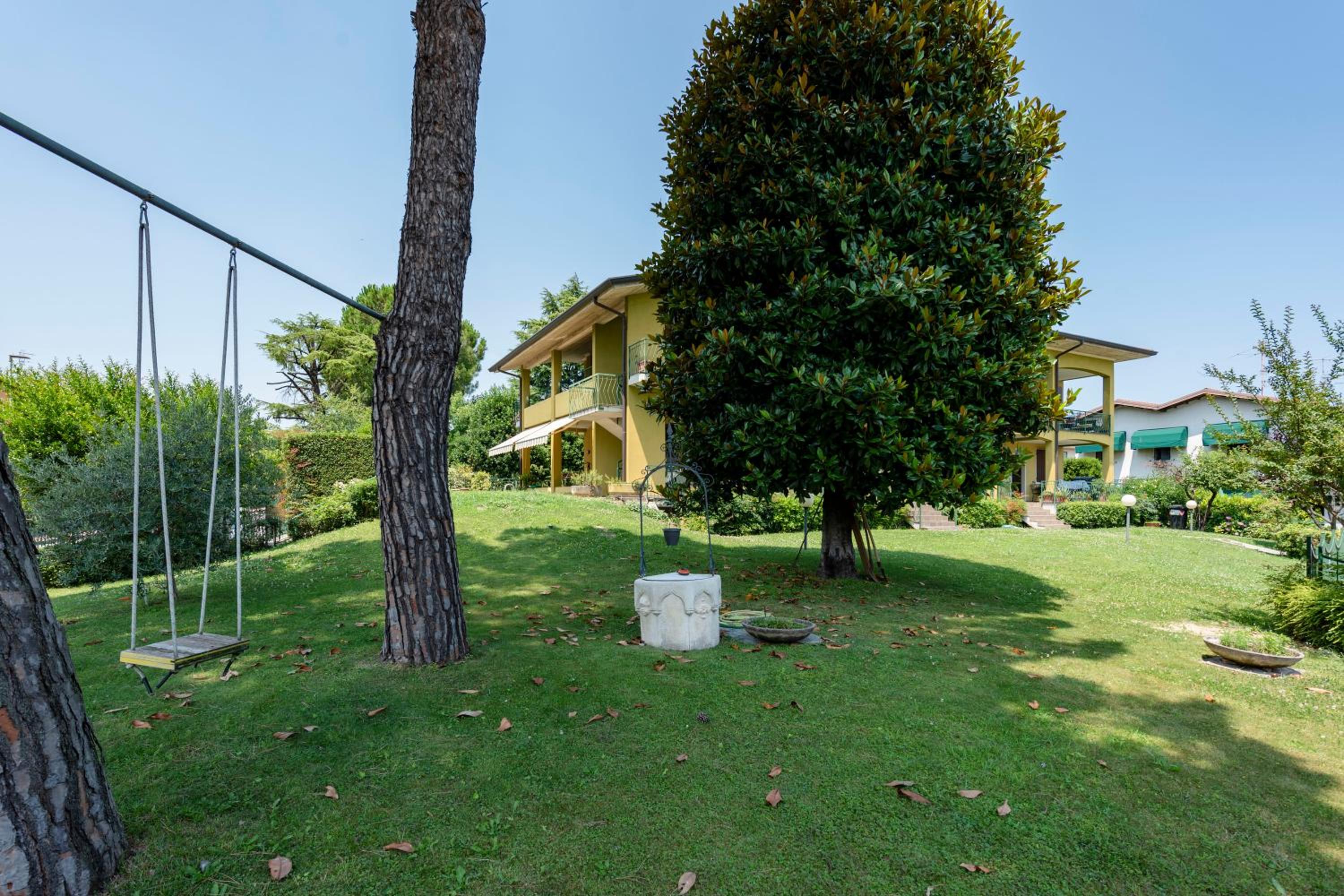 Residenza Vittoria - Happy Rentals view 2