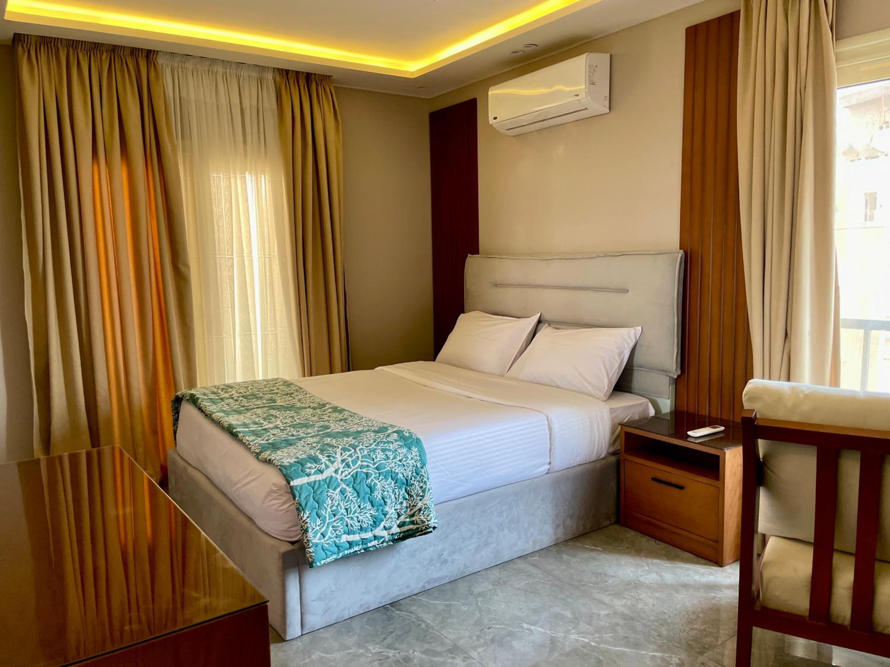 NileFront 2BR StarTowers Maadi