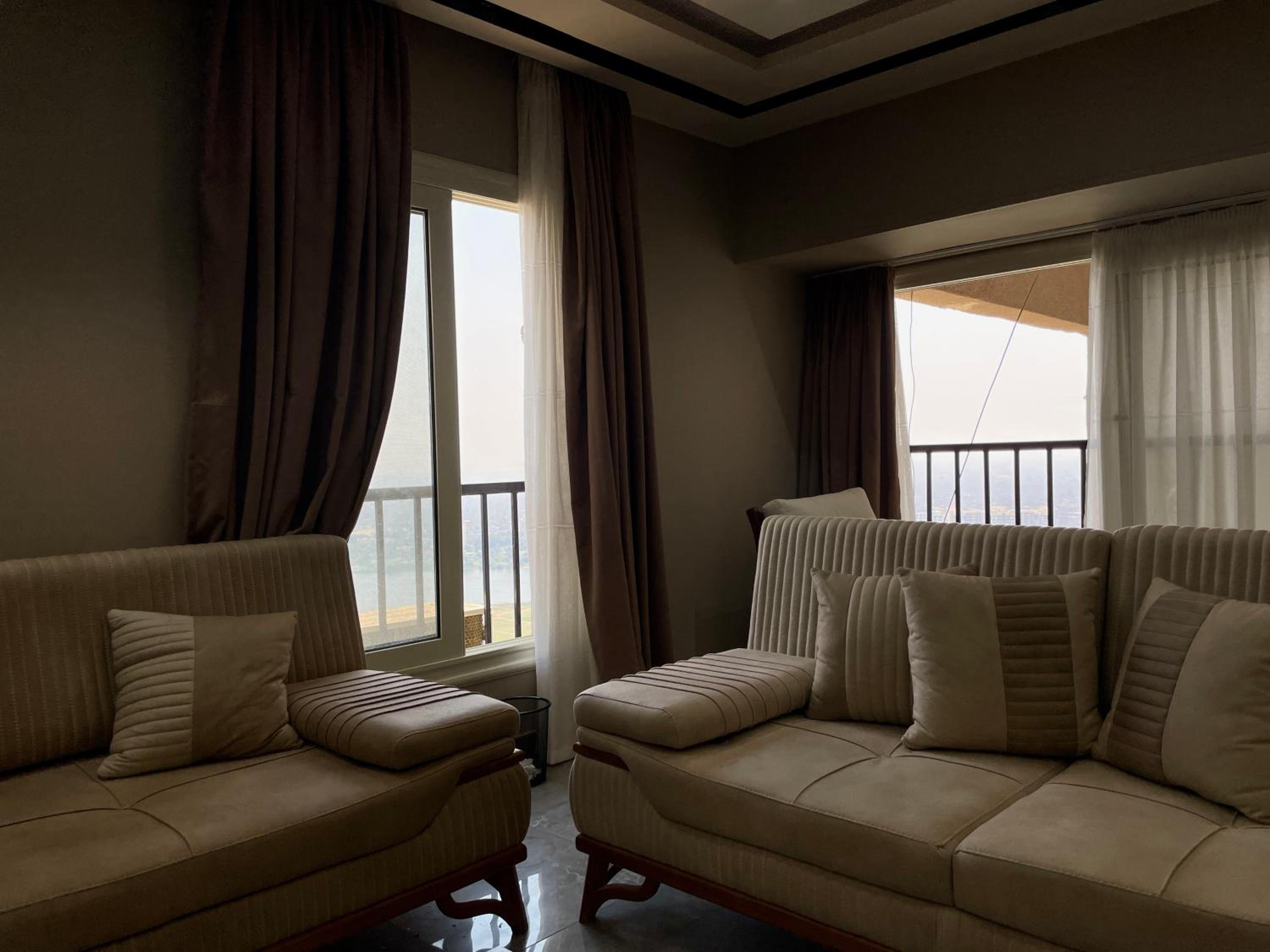 NileFront 2BR StarTowers Maadi