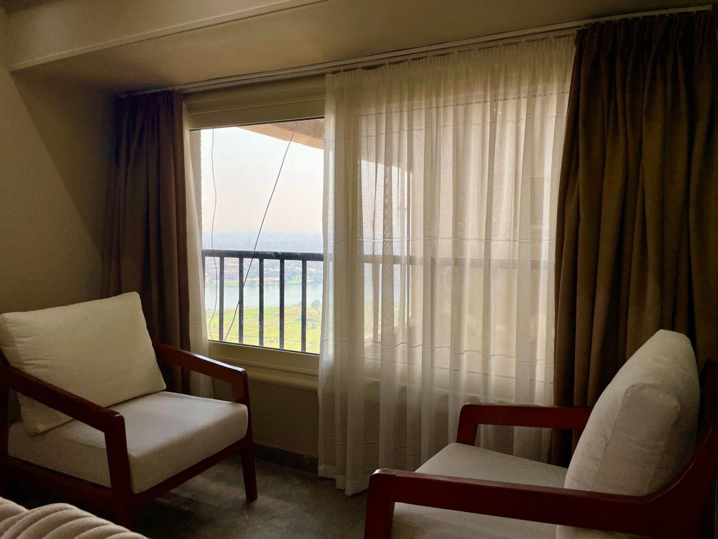 NileFront 2BR StarTowers Maadi