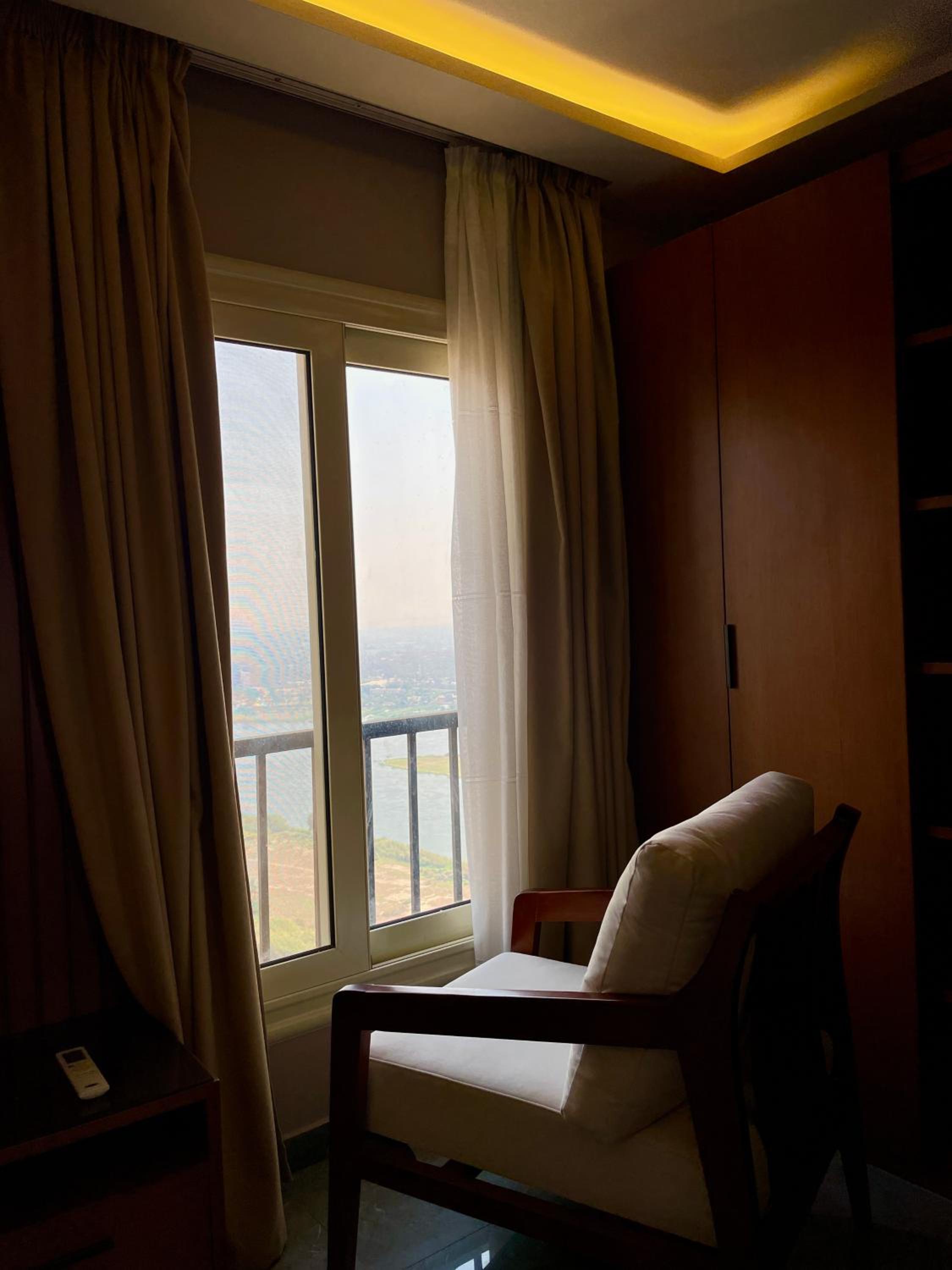 NileFront 2BR StarTowers Maadi