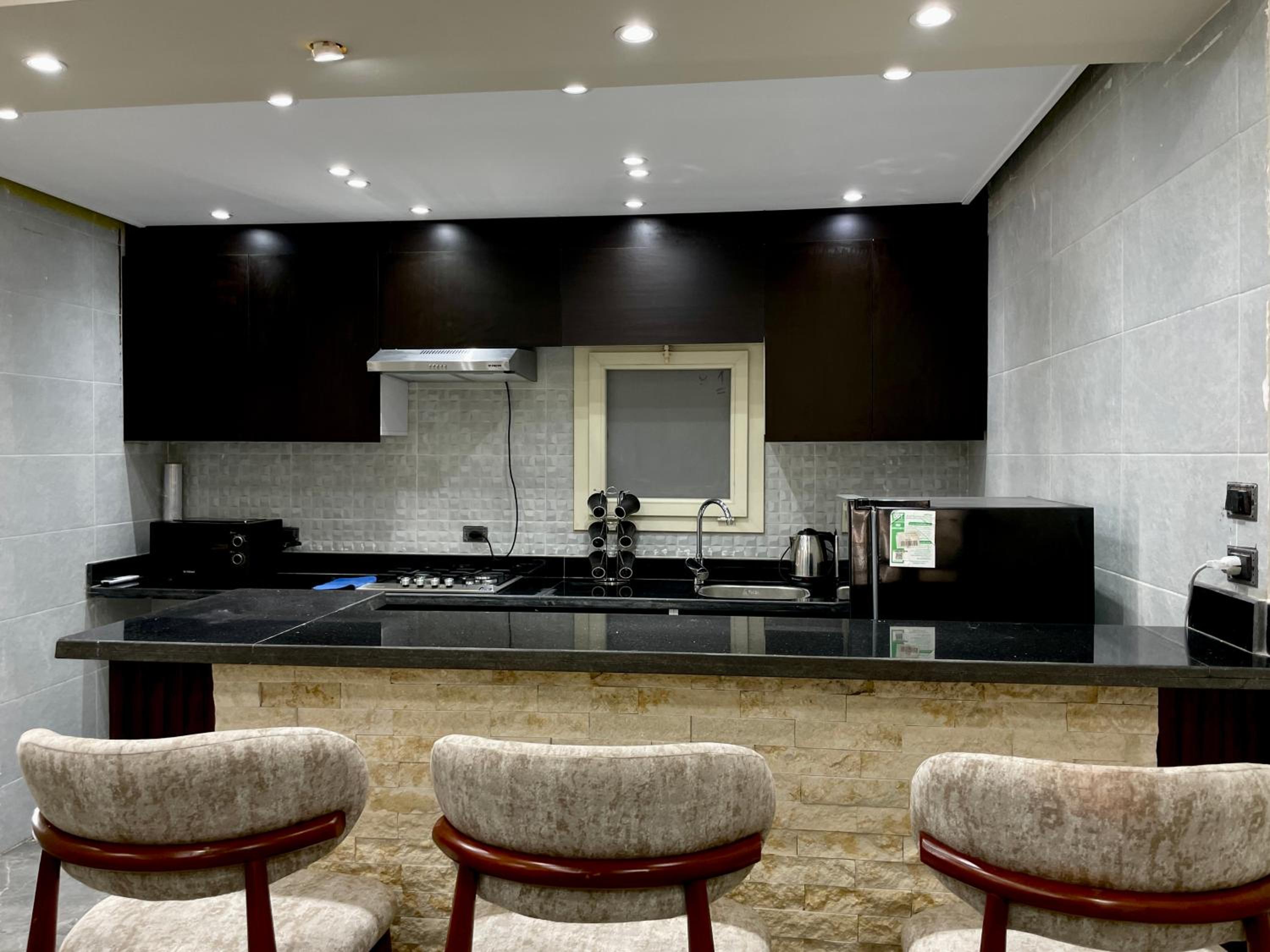 NileFront 2BR StarTowers Maadi