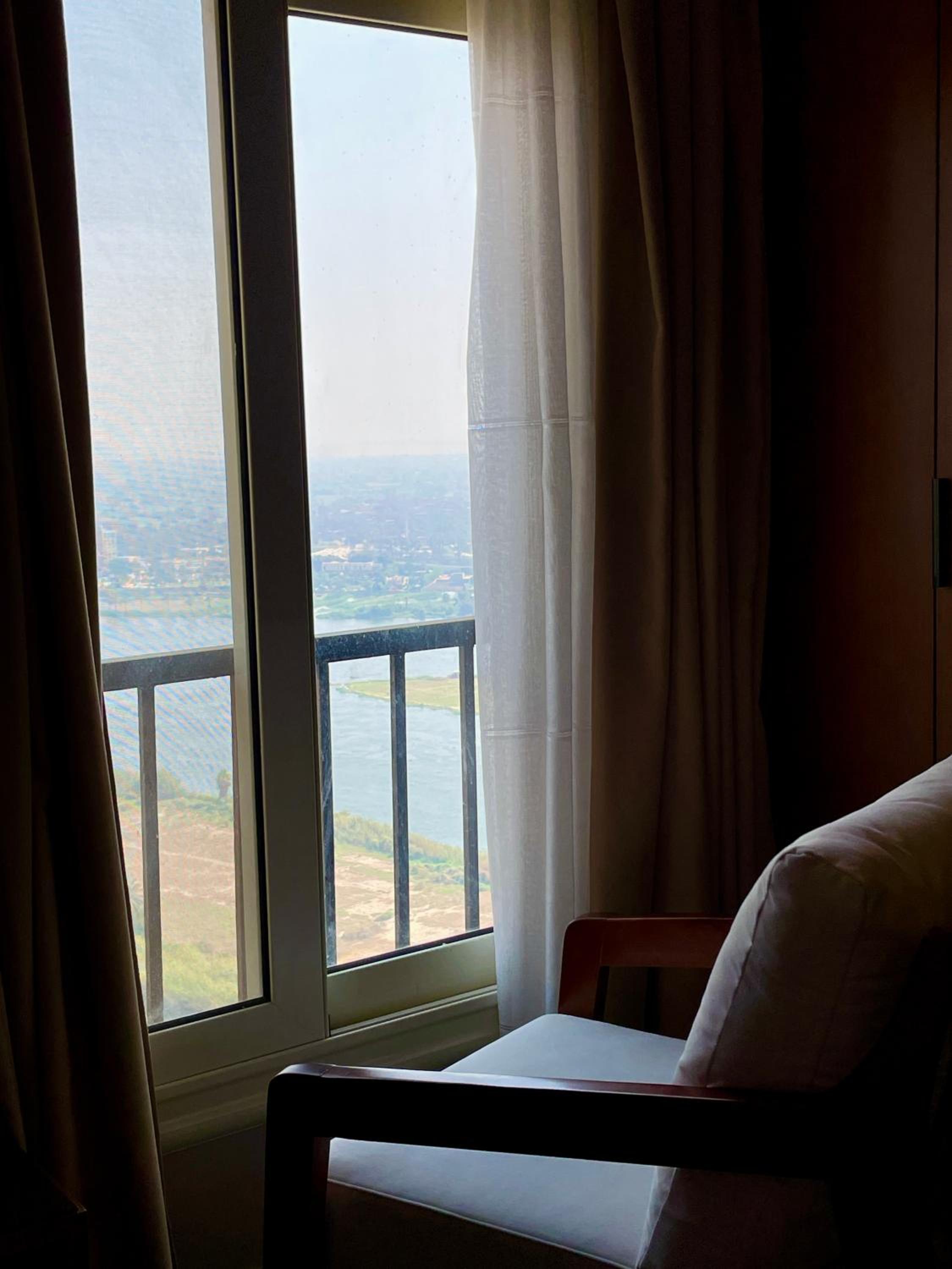 NileFront 2BR StarTowers Maadi