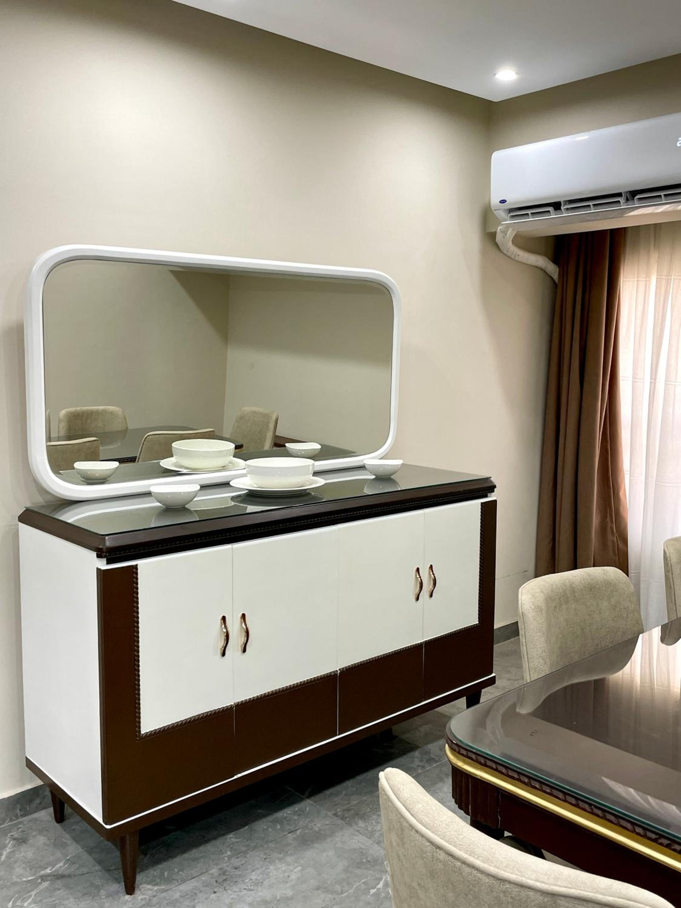 NileFront 2BR StarTowers Maadi
