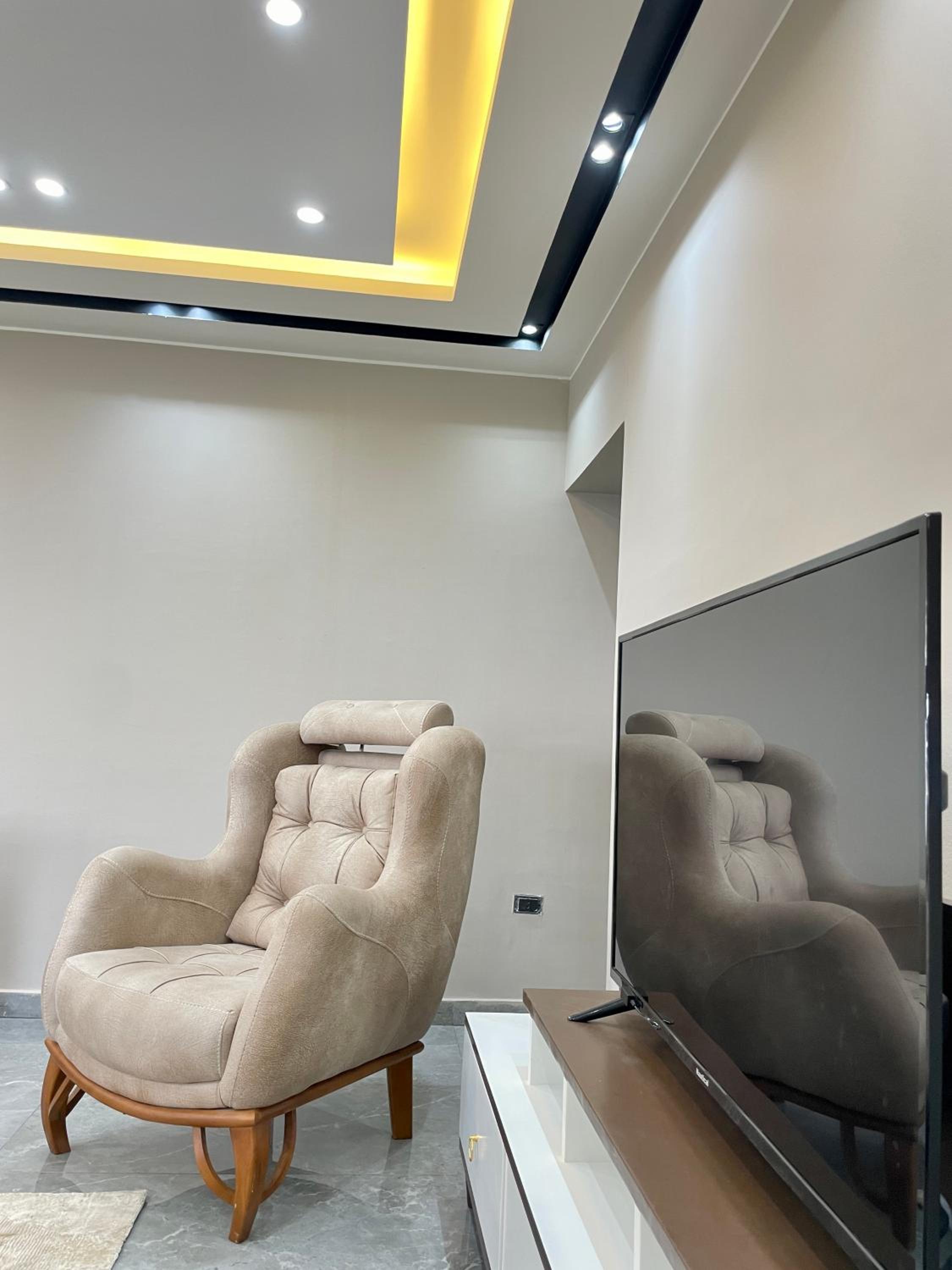NileFront 2BR StarTowers Maadi