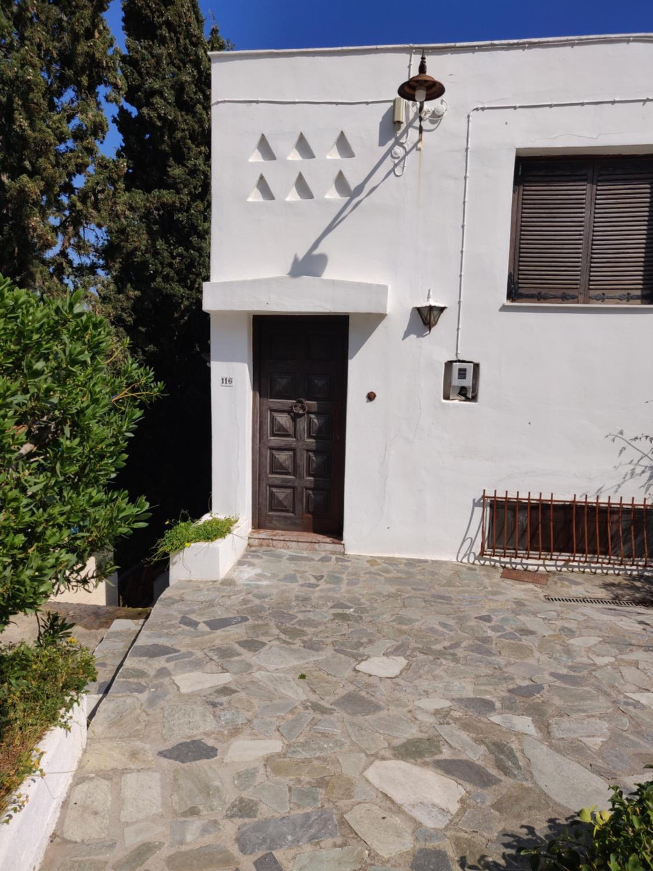 Ligoneri Hillside Cottage Bay View view 4