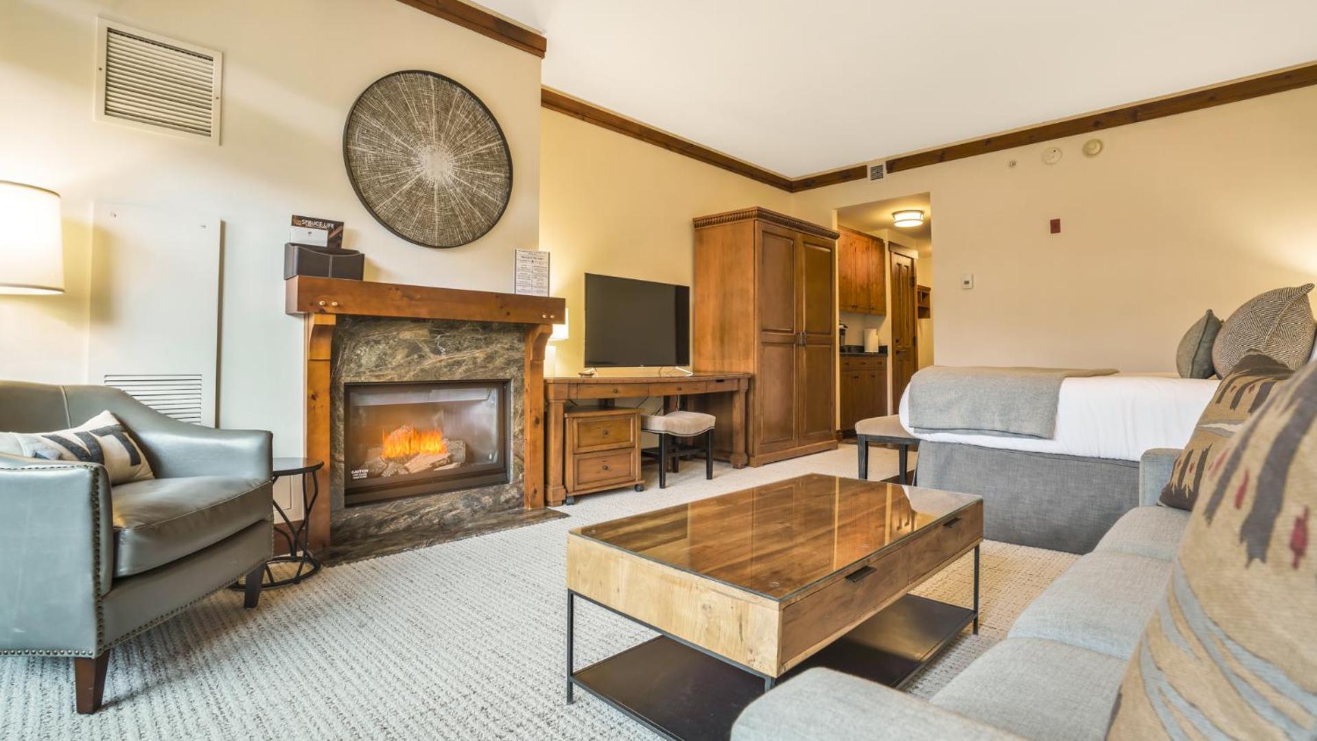378 Lodge At Spruce Peak Ski In Ski In Ski Out King Studio By Stowe Mountain Rentals view 3