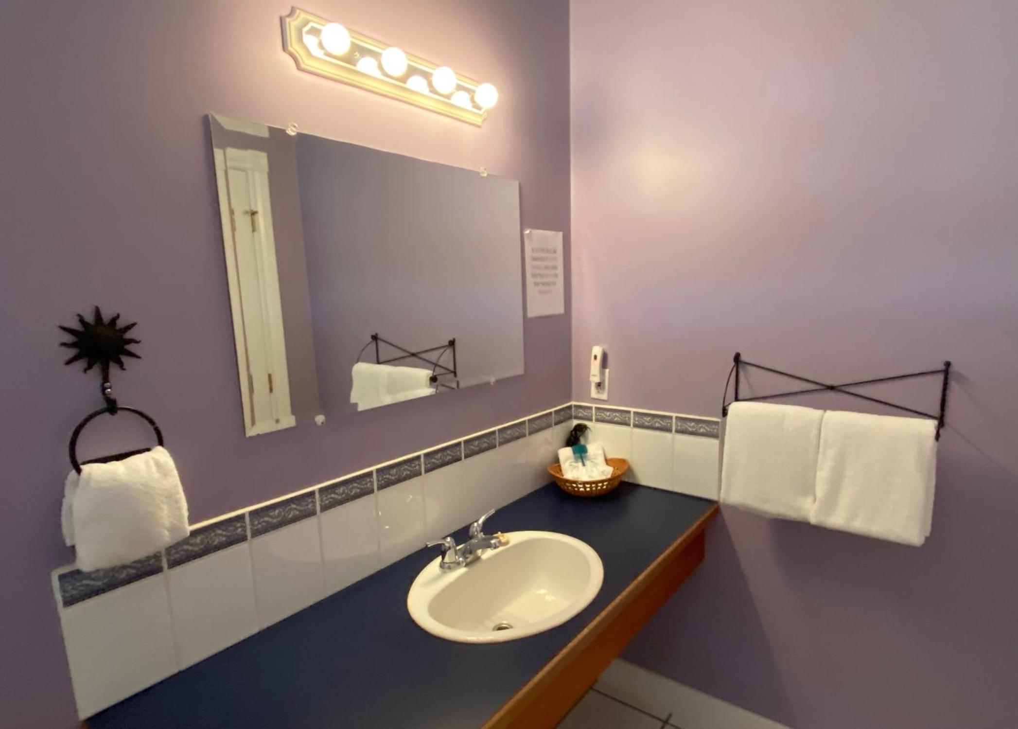 Tofino Vacations - The Inn at Tough City - Property Image 1