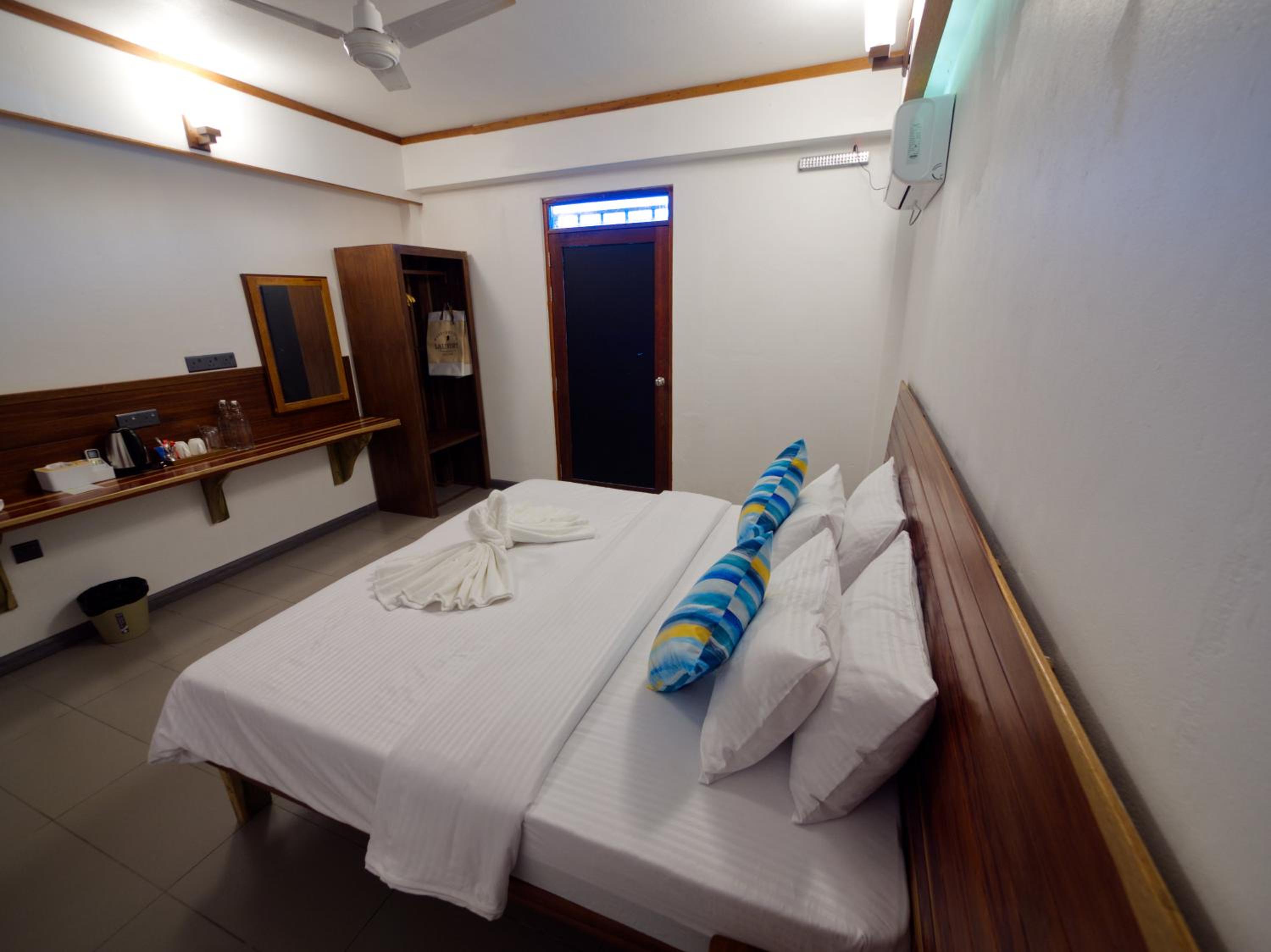 Maldivine Stay Dhiffushi photo 5