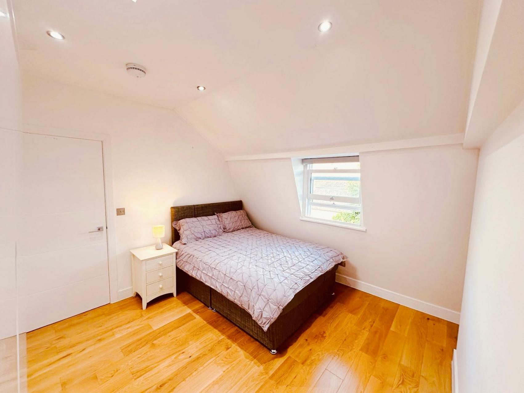 3 Bed 2 Bath Apartment Near Greenwich Park 6 guests maximum