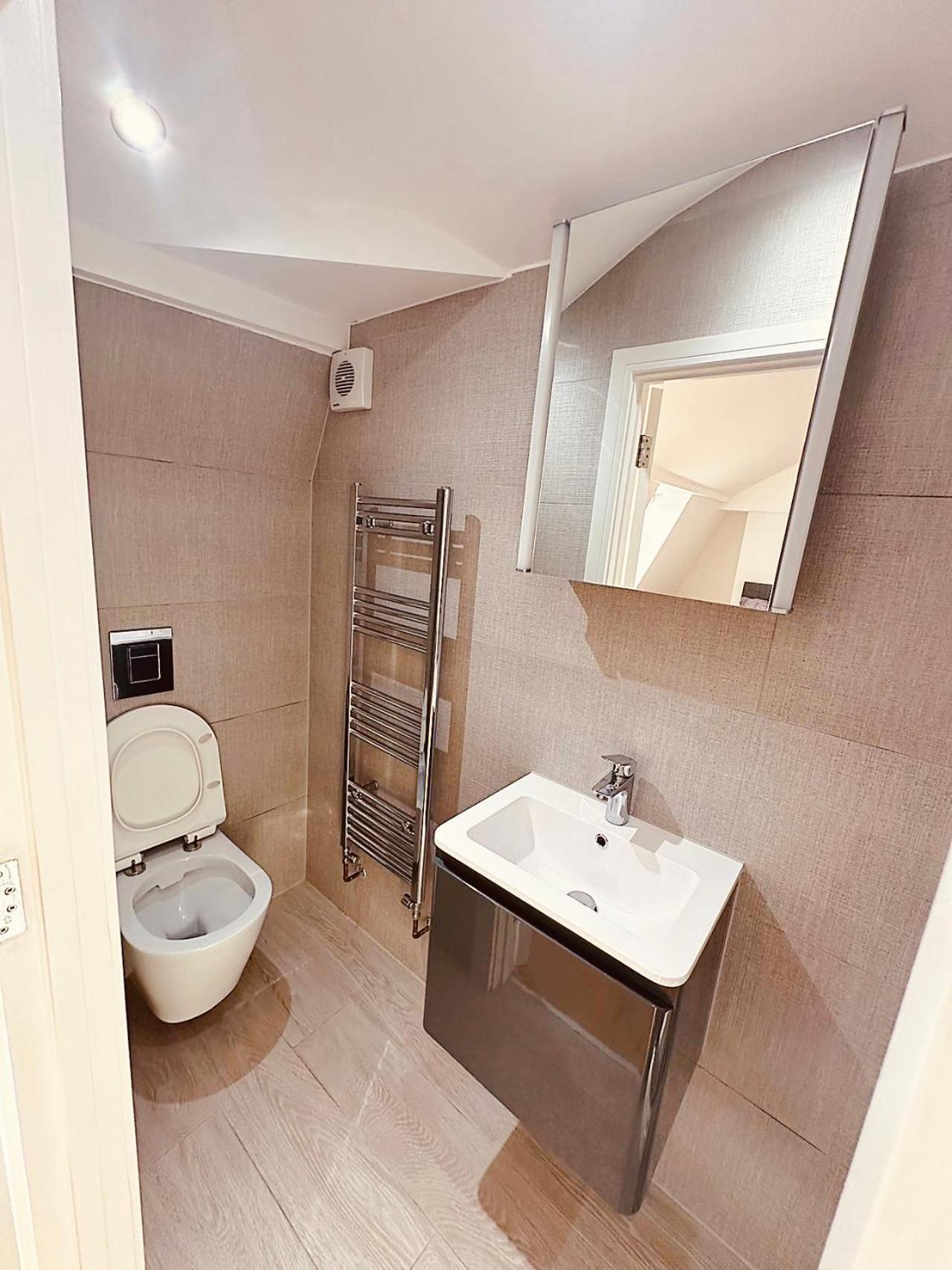 3 Bed 2 Bath Apartment Near Greenwich Park 6 guests maximum