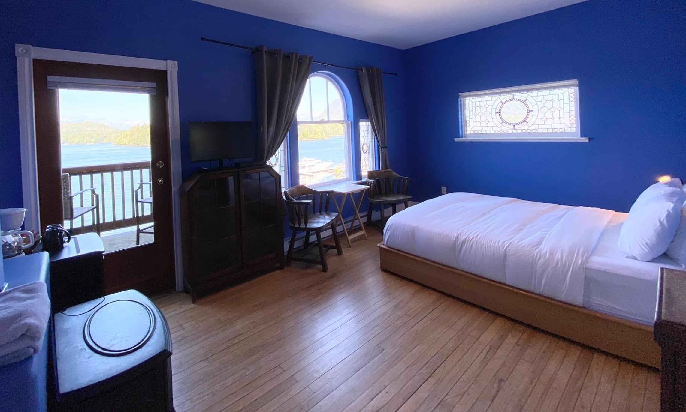 Tofino Vacations - The Inn at Tough City - Property Image 26