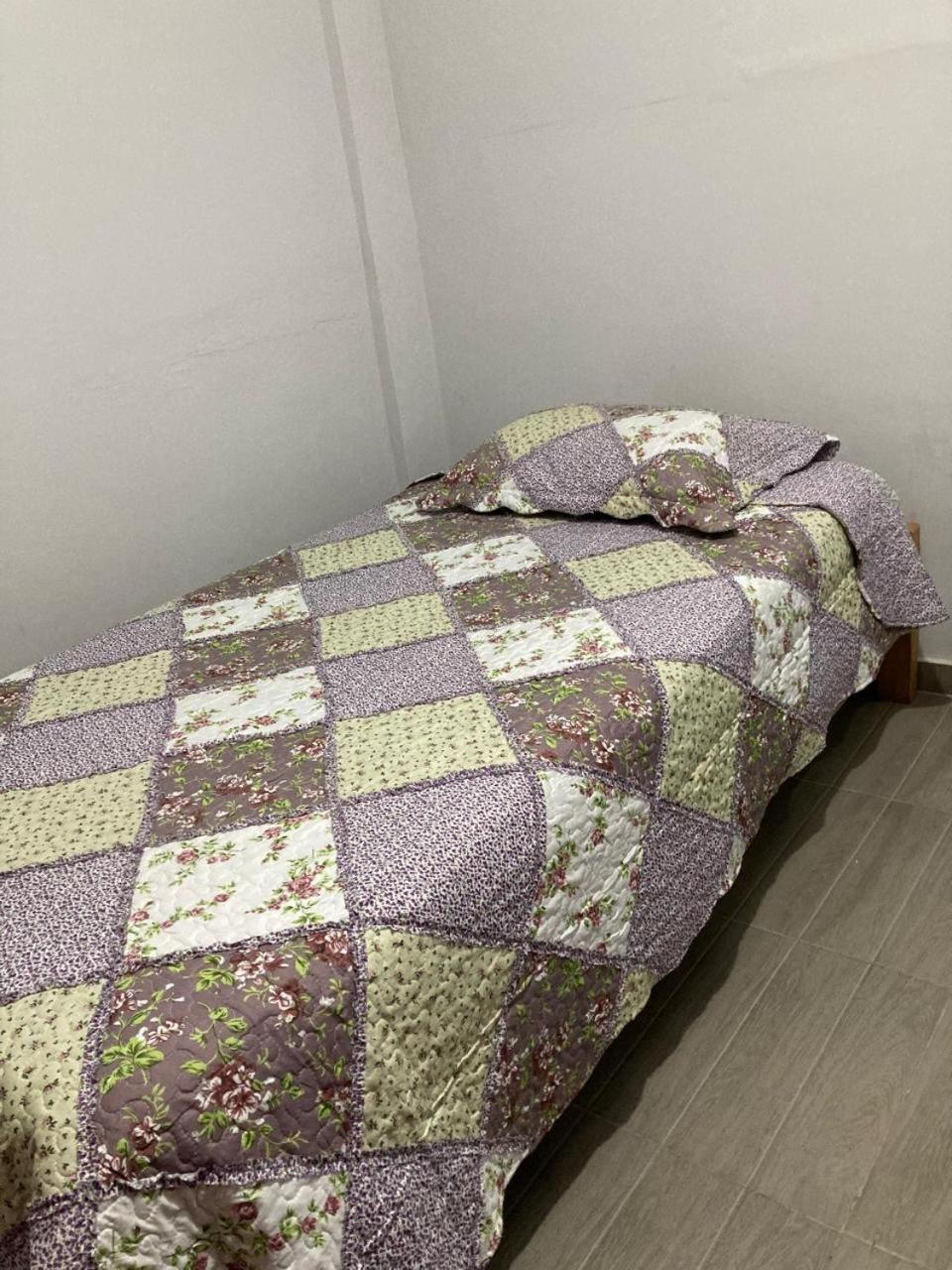 Hermoso Departamento frente al parque view 5