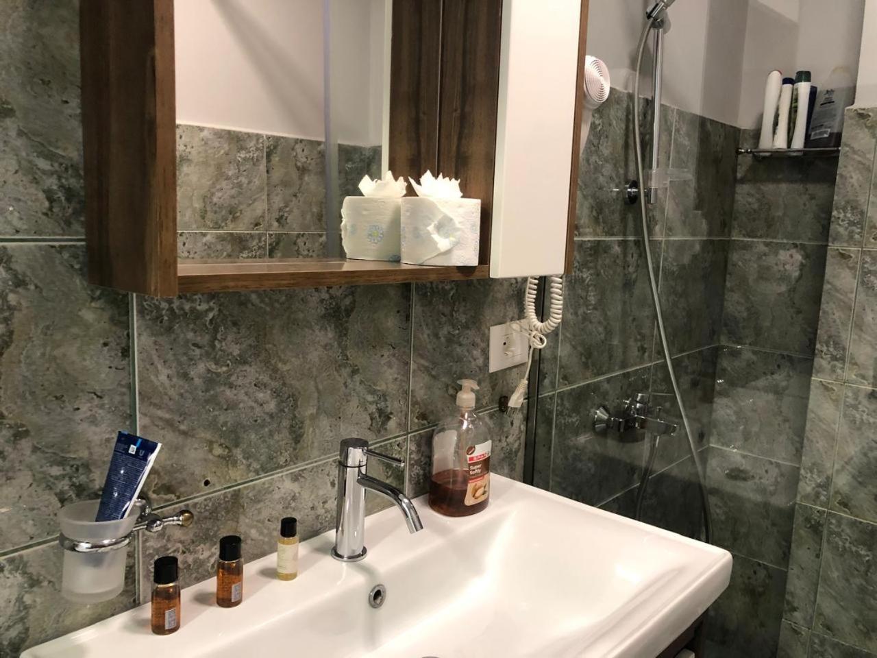 Comfort Apartment In City Center