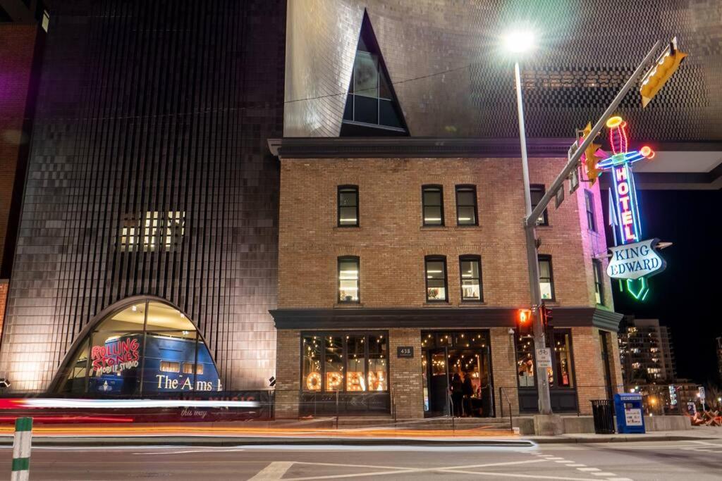 Inner City Gem & Minutes from DT