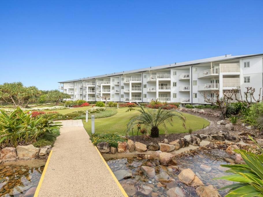 The Pool Resort Kingscliff - 1BR with Hinterland Views (5312) - Holiday Management Co.